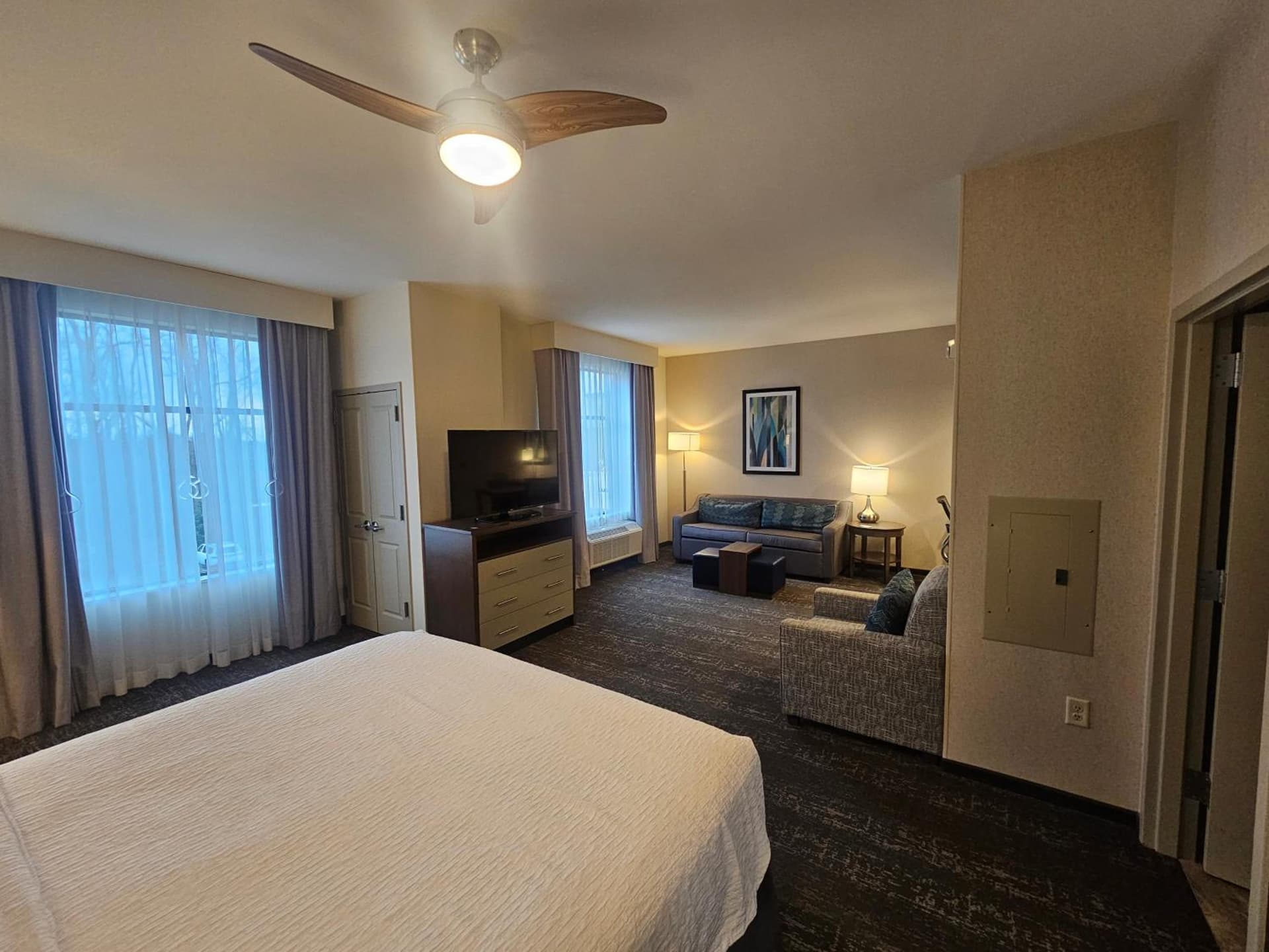 Homewood Suites By Hilton Poughkeepsie gallery photo in Poughkeepsie, NY — image 41