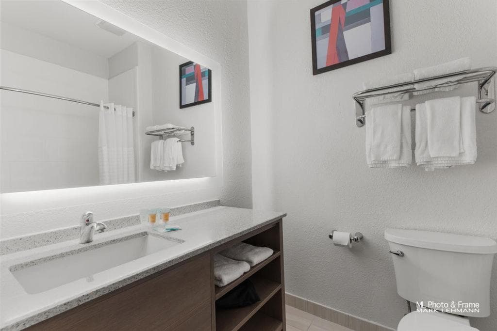 Comfort Suites Laredo - Nuevo Laredo gallery photo in Laredo, TX — image 25
