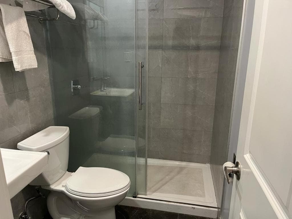 Budget inn Whittier property views in Whittier, CA — gallery photo 3
