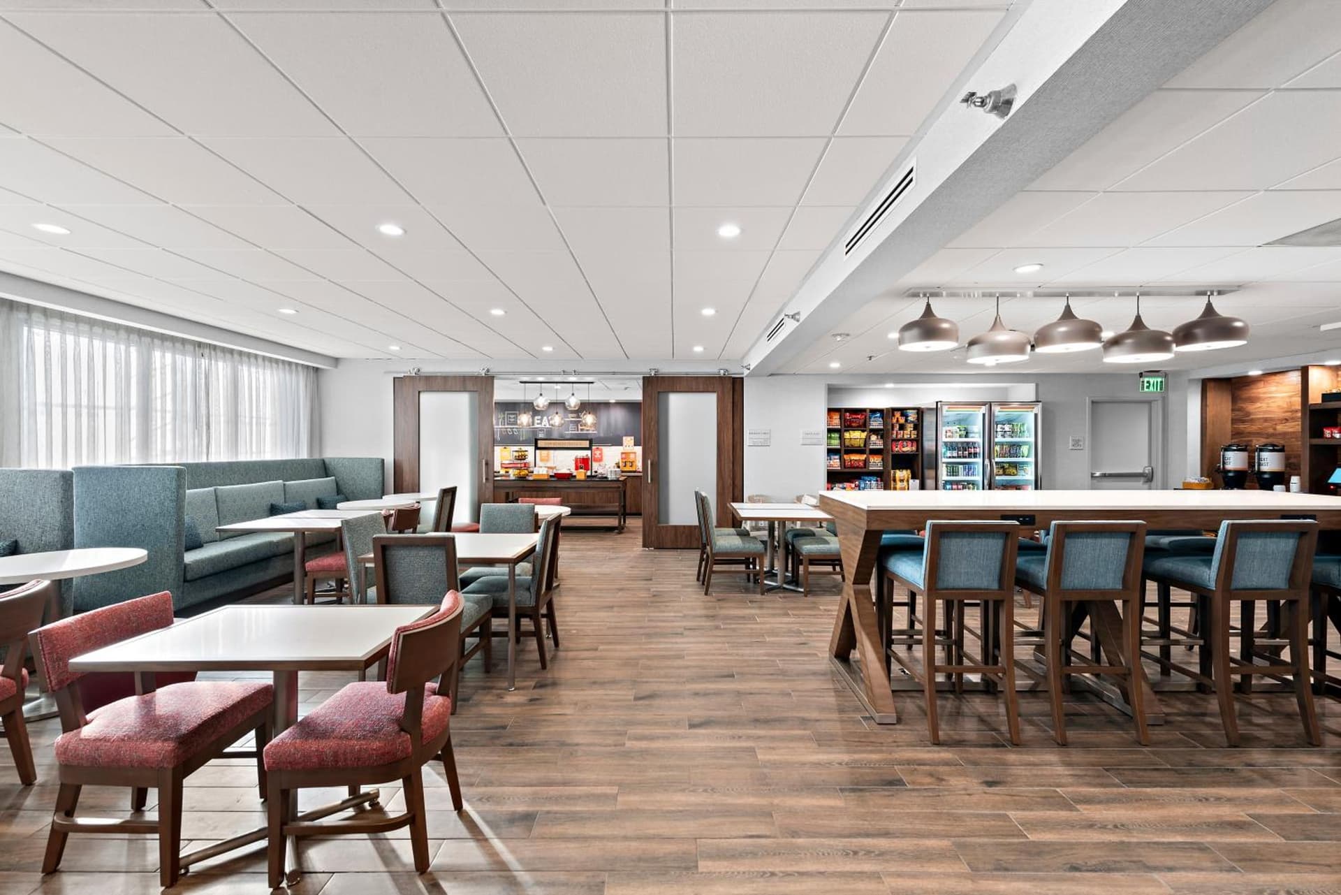 Hampton Inn by Hilton Los Angeles Airport LAX gallery photo in Los Angeles, CA — image 50
