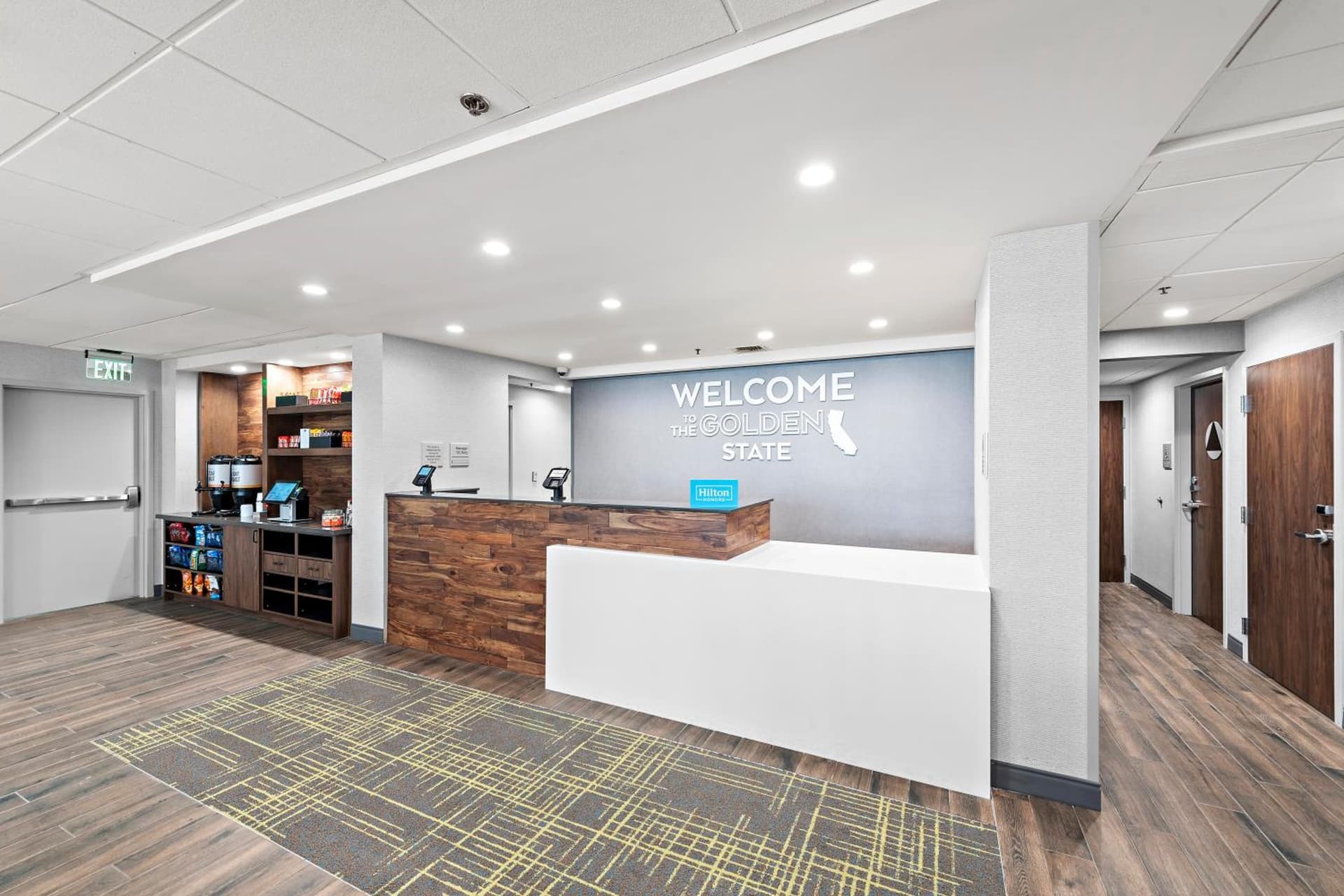 Hampton Inn by Hilton Los Angeles Airport LAX gallery photo in Los Angeles, CA — image 34