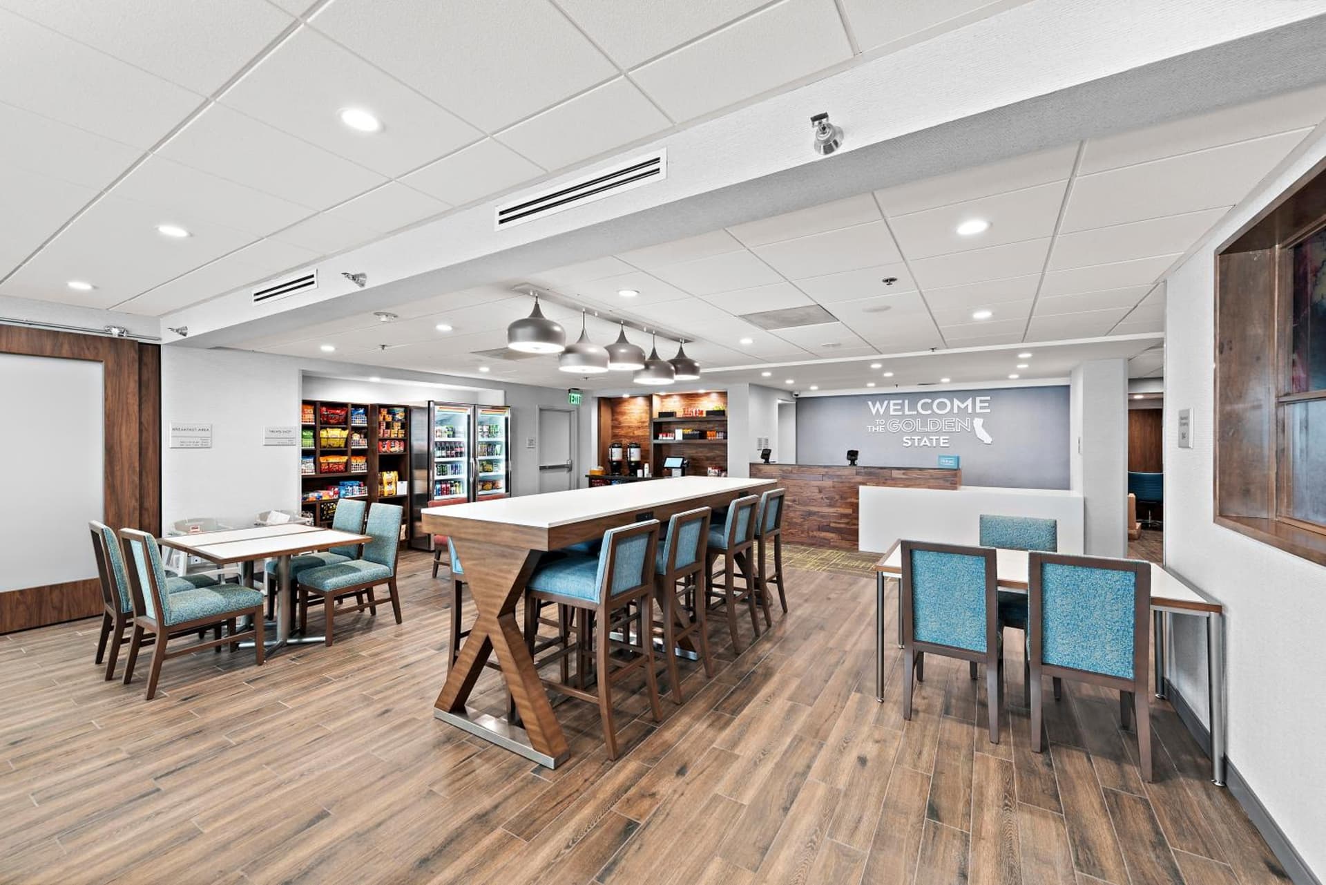 Hampton Inn by Hilton Los Angeles Airport LAX gallery photo in Los Angeles, CA — image 13