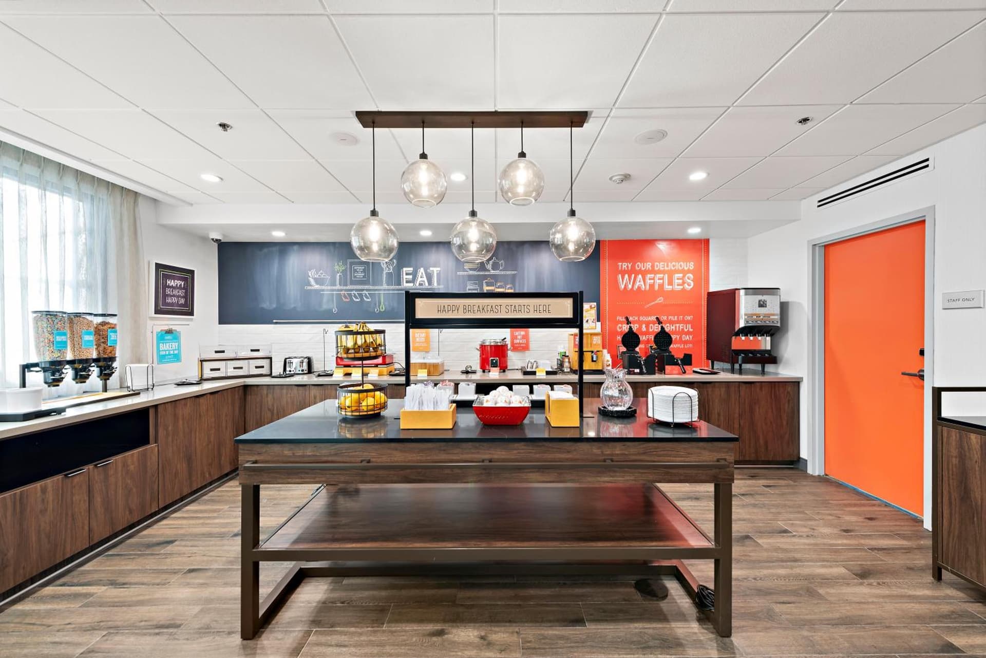 Hampton Inn by Hilton Los Angeles Airport LAX gallery photo in Los Angeles, CA — image 18