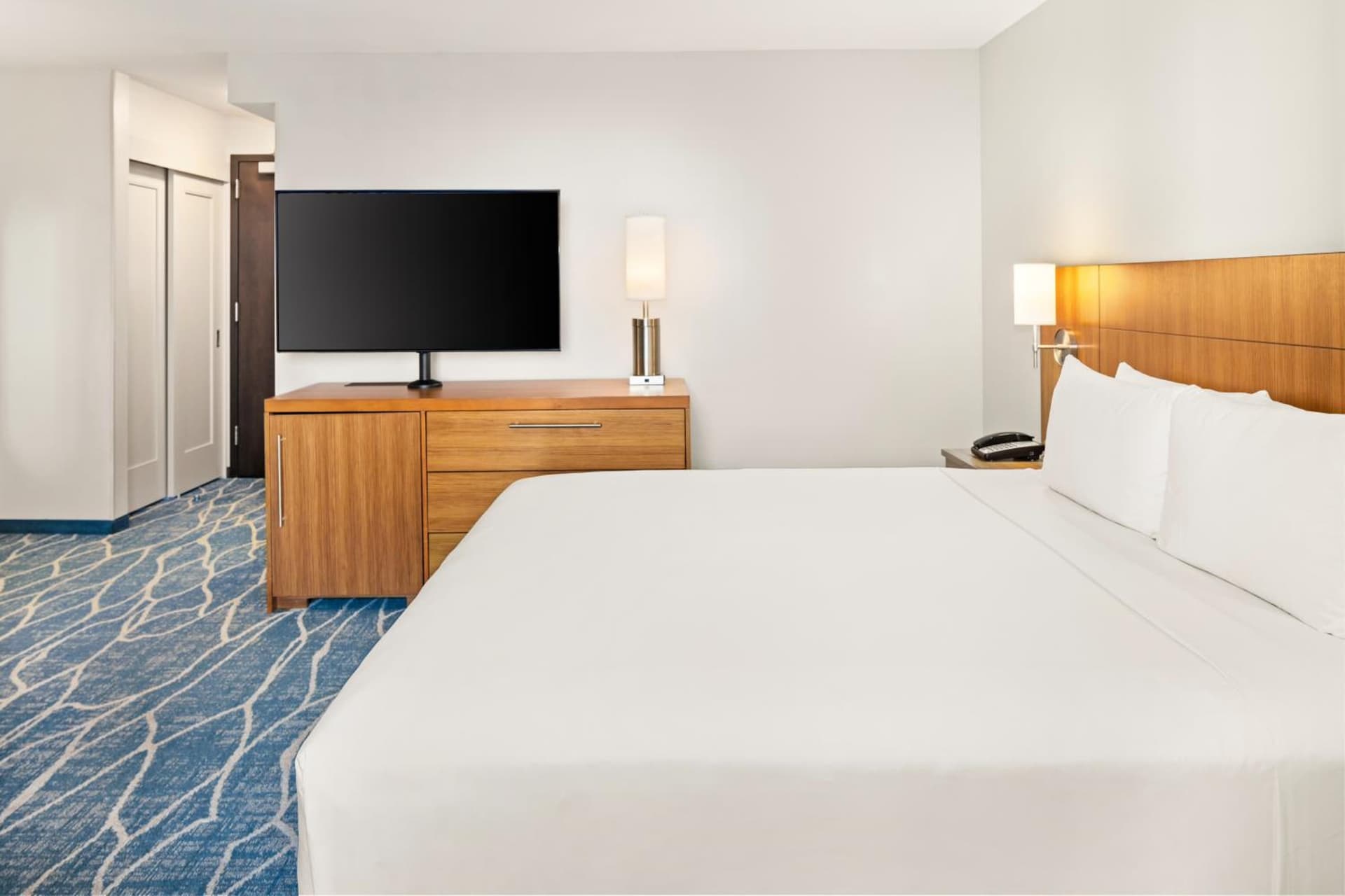 Hyatt Place Waikiki Beach gallery photo in Honolulu, HI — image 136