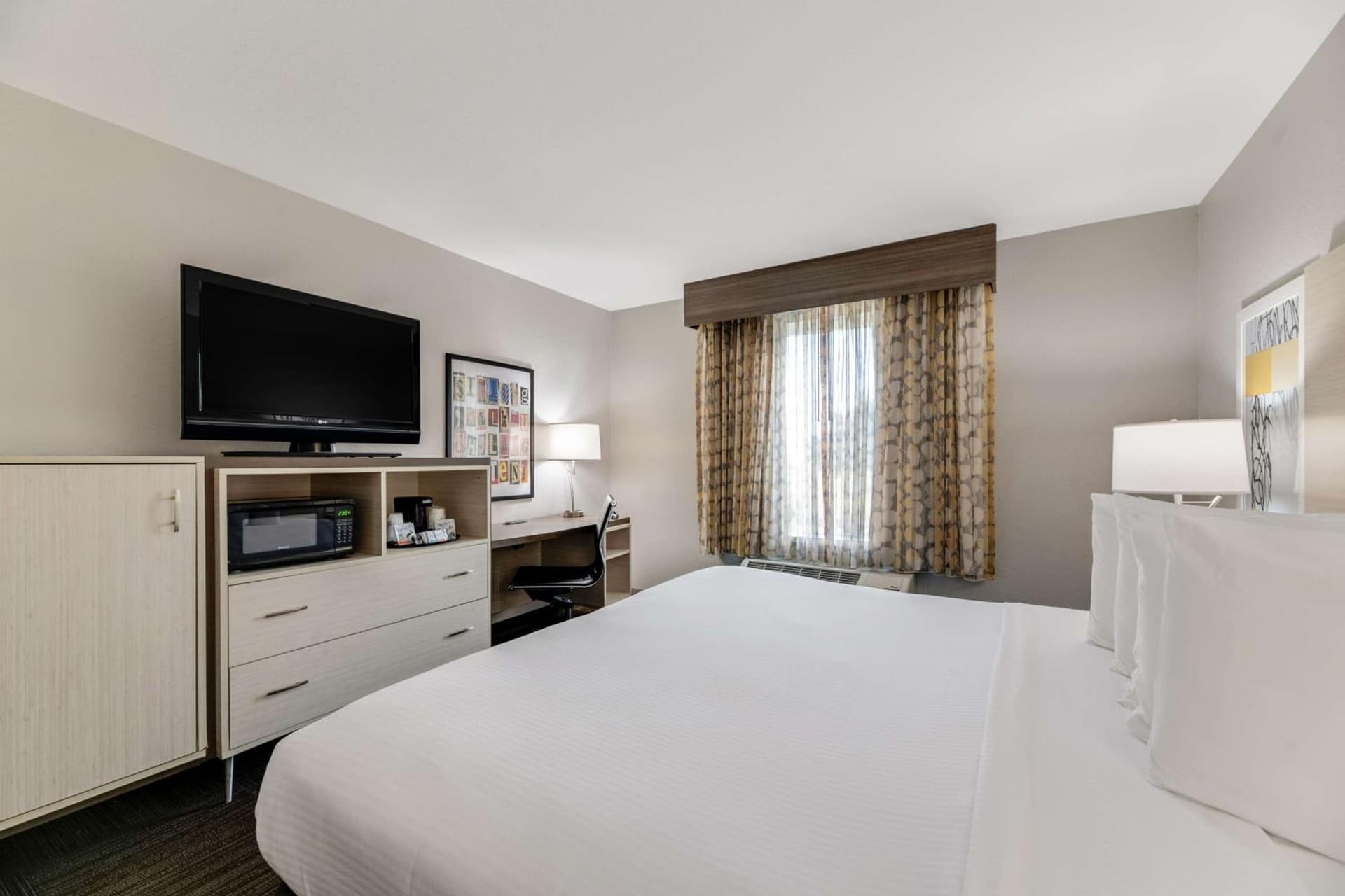Best Western Auburndale Inn & Suites gallery photo in Auburndale, FL — image 42