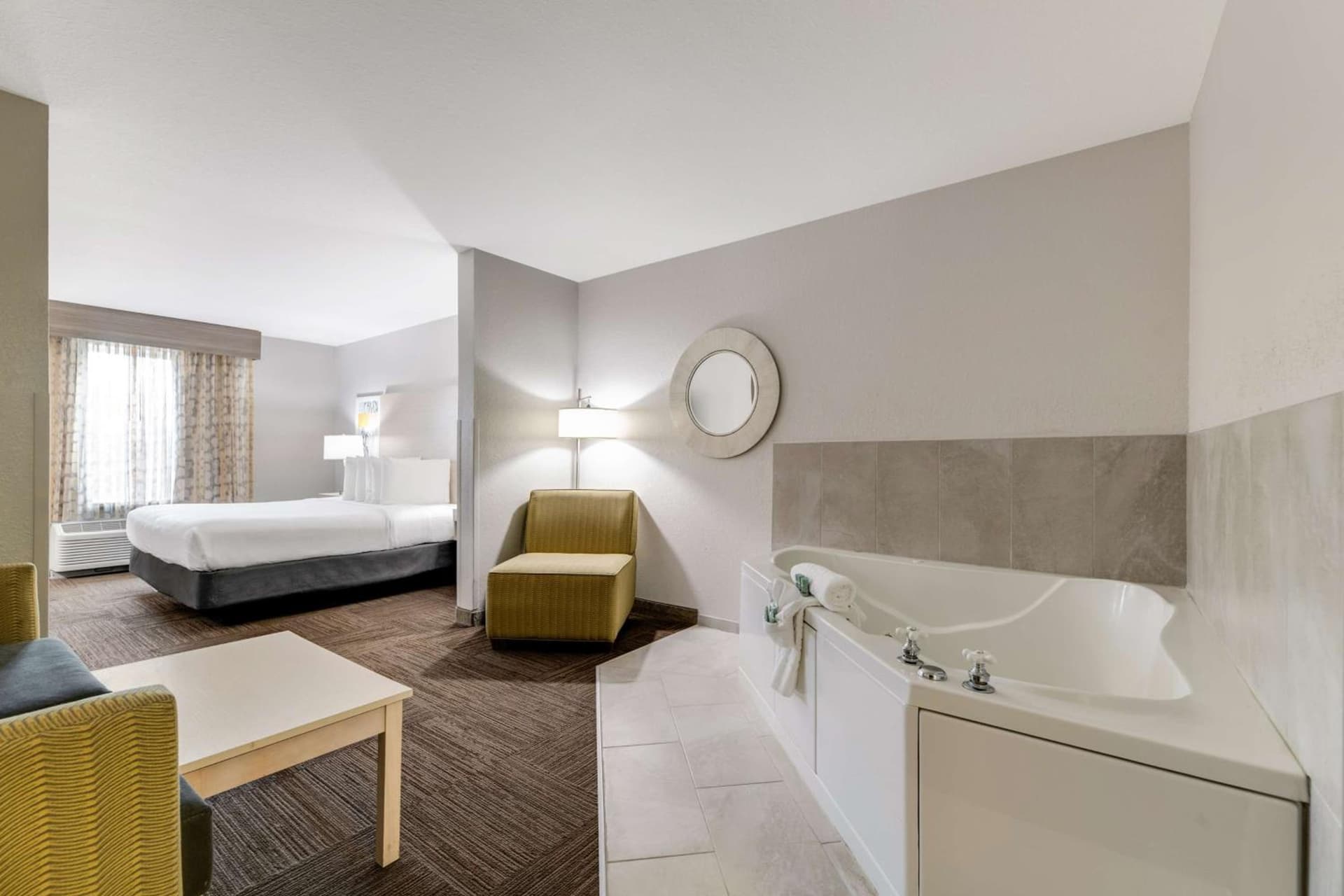Best Western Auburndale Inn & Suites gallery photo in Auburndale, FL — image 29