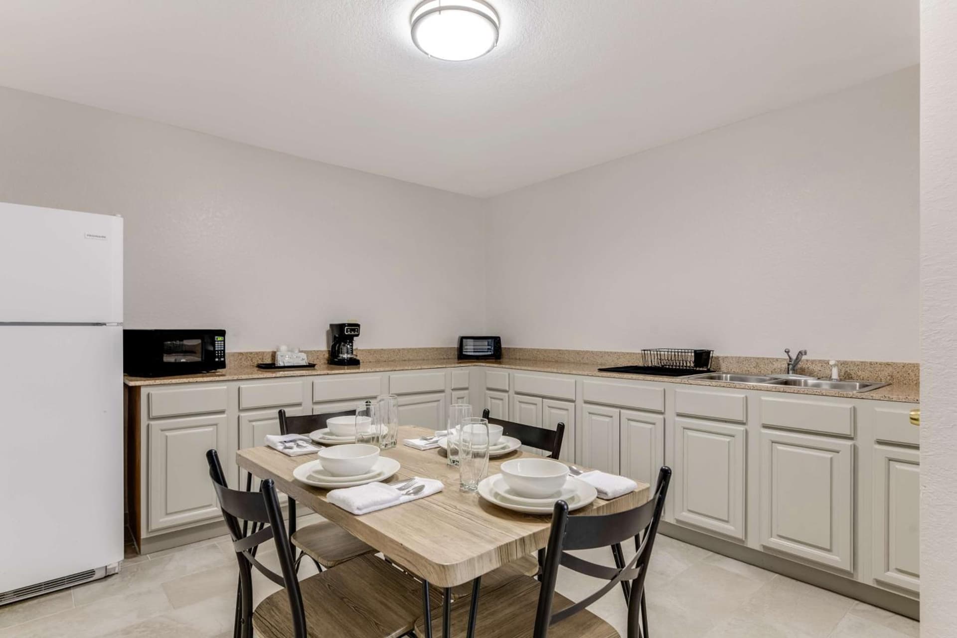 Best Western Auburndale Inn & Suites property views in Auburndale, FL — gallery photo 3