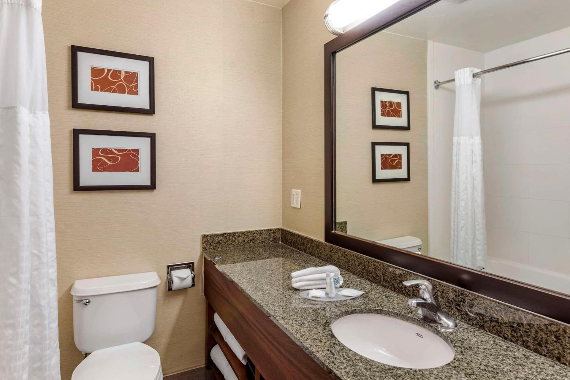 Comfort Suites Near Six Flags Magic Mountain gallery photo in Stevenson Ranch, CA — image 15