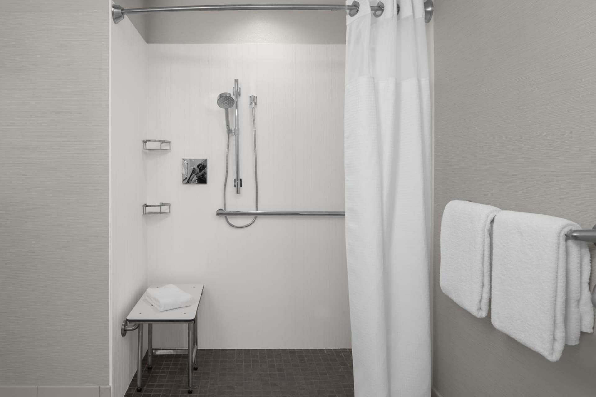 Courtyard by Marriott Phoenix West/Avondale gallery photo in Phoenix, AZ — image 56