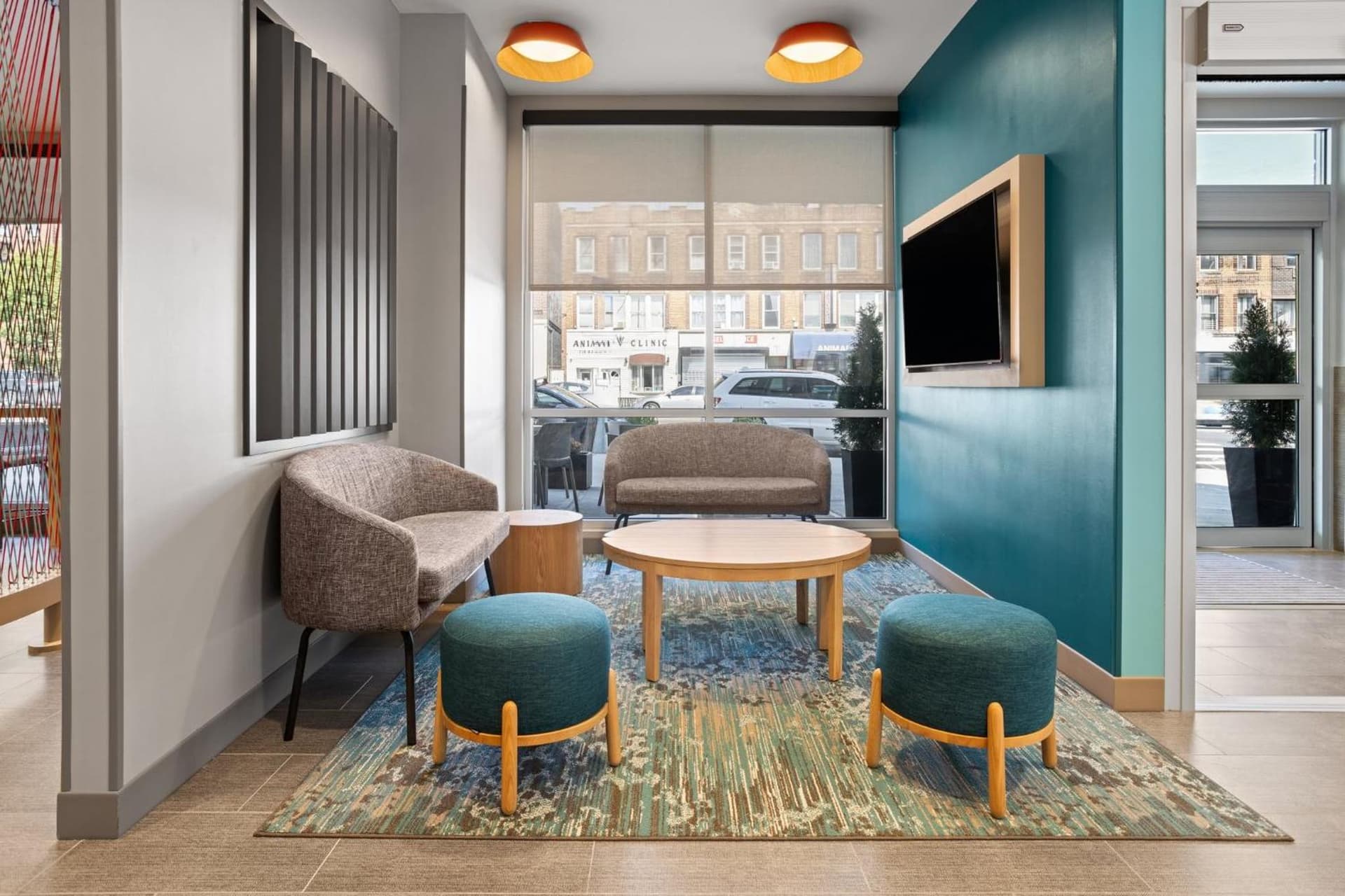 avid hotels - Brooklyn Dyker Heights by IHG gallery photo in Brooklyn, NY — image 47