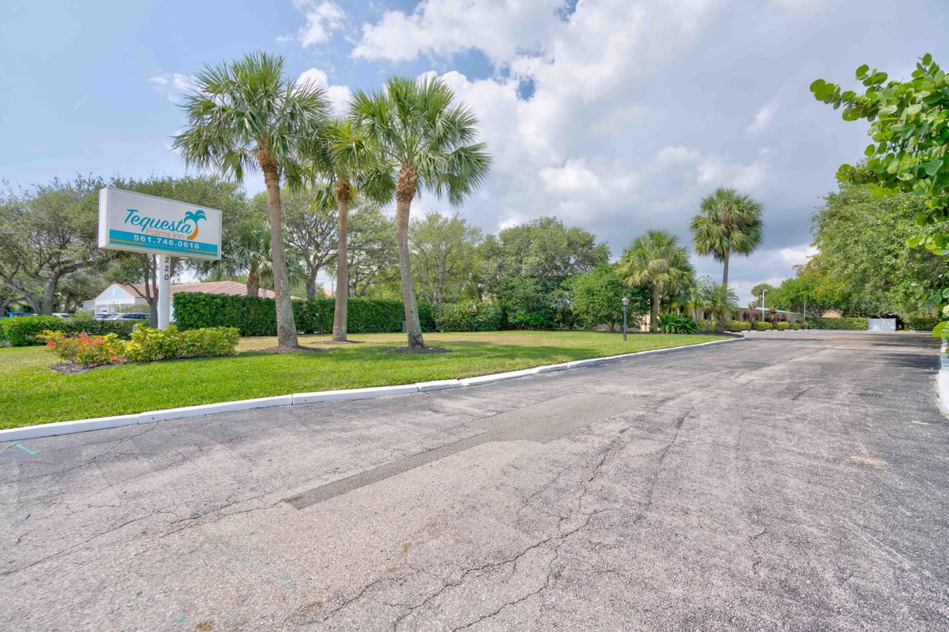 Tequesta Palms Inn featured exterior or lobby in Tequesta, FL — similar hotel