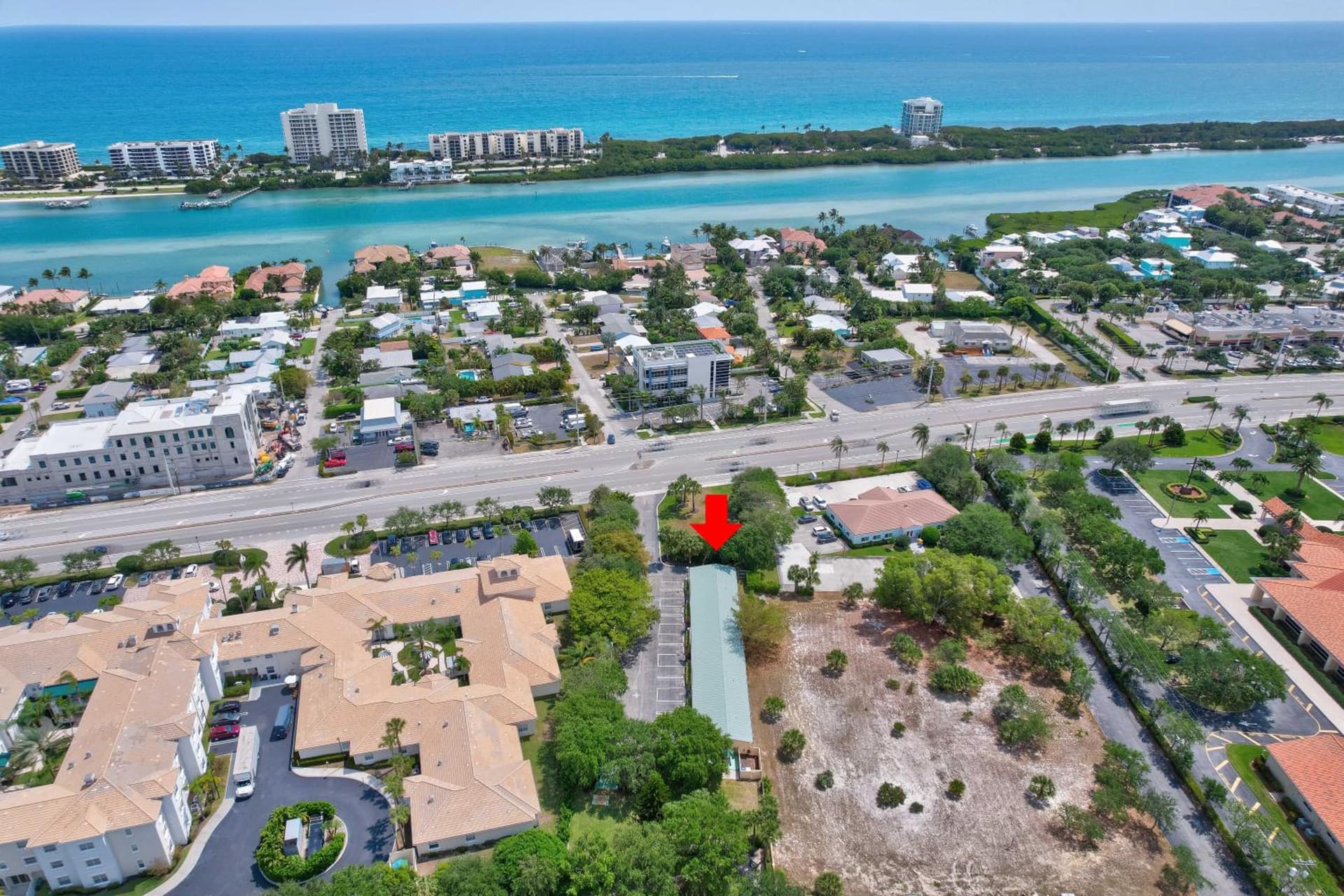 Tequesta Palms Inn property views in Tequesta, FL — gallery photo 3
