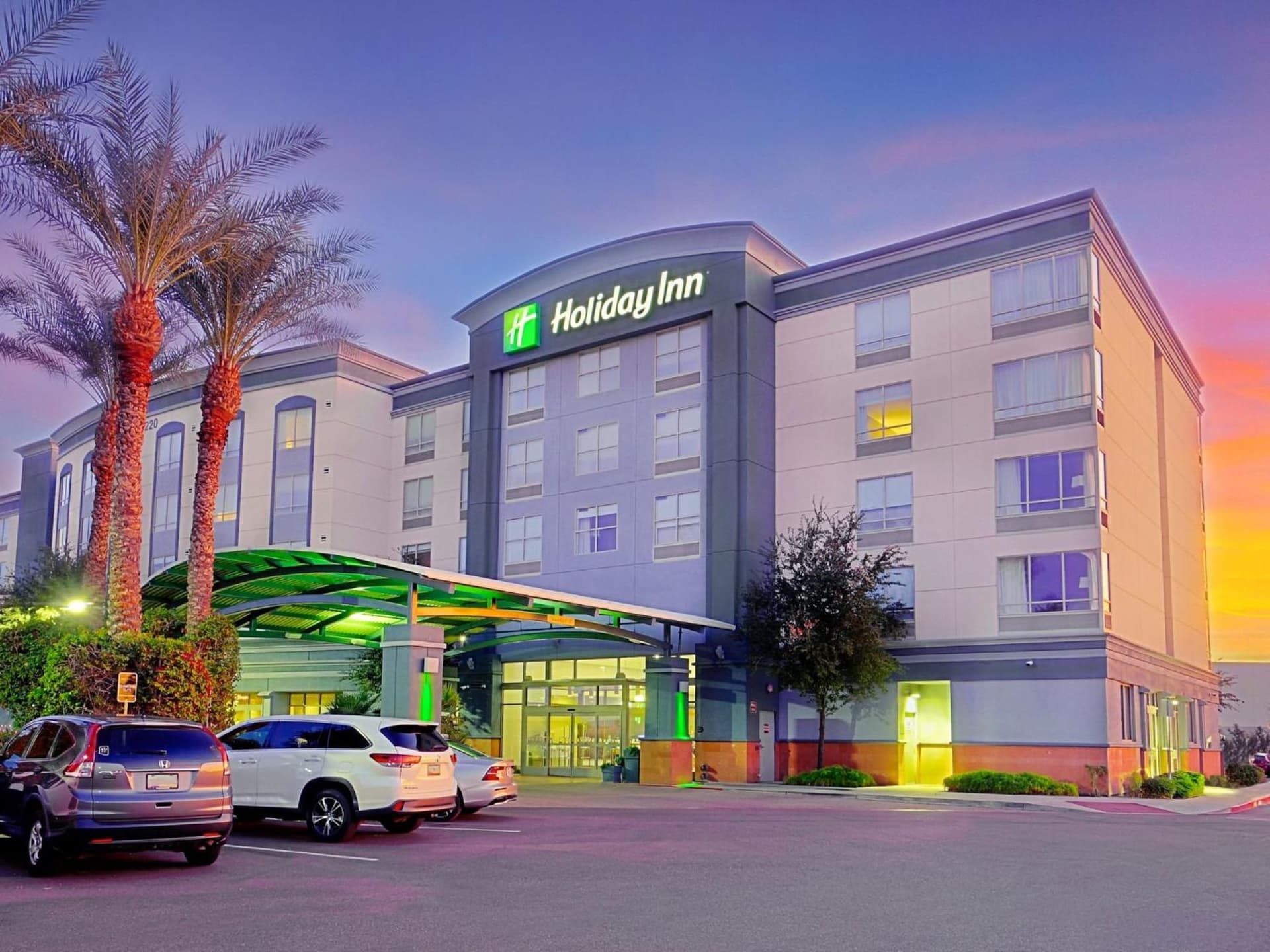 Holiday Inn & Suites Phoenix Airport by IHG featured exterior or lobby in Phoenix, AZ — similar hotel