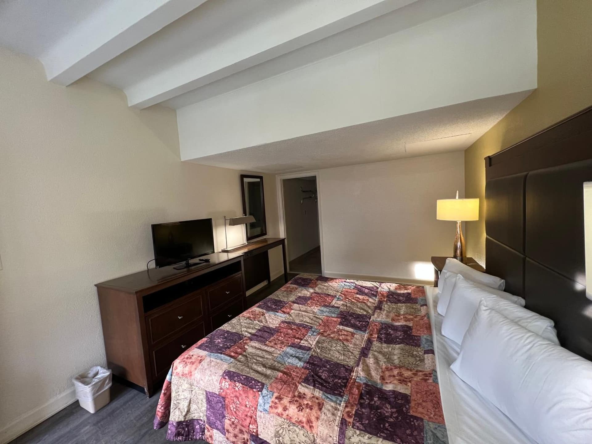 James River Inn & Suites property views in Newport News, VA — gallery photo 3
