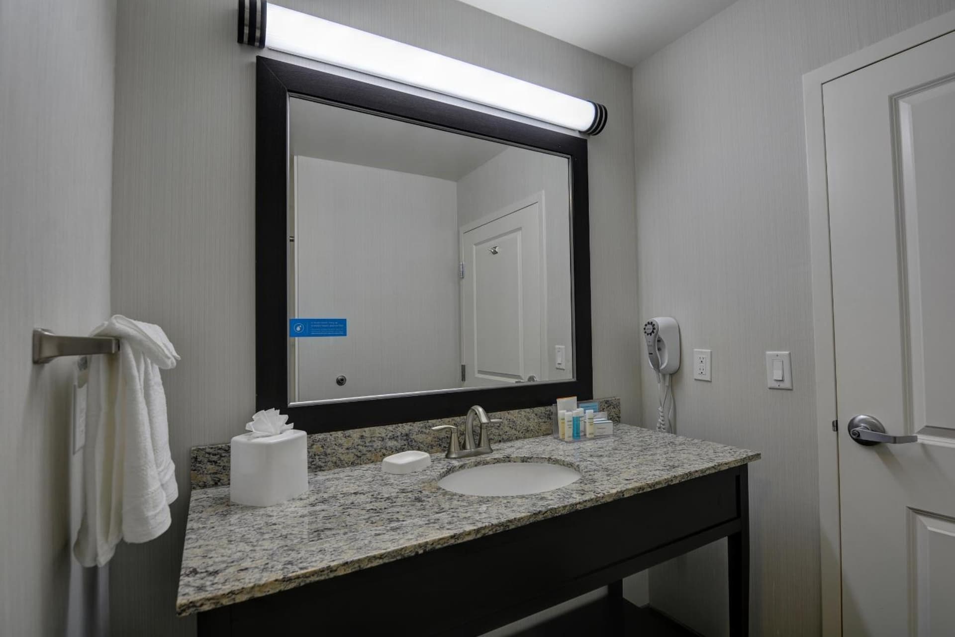 Hampton Inn & Suites Denver Airport / Gateway Park gallery photo in Aurora, CO — image 13