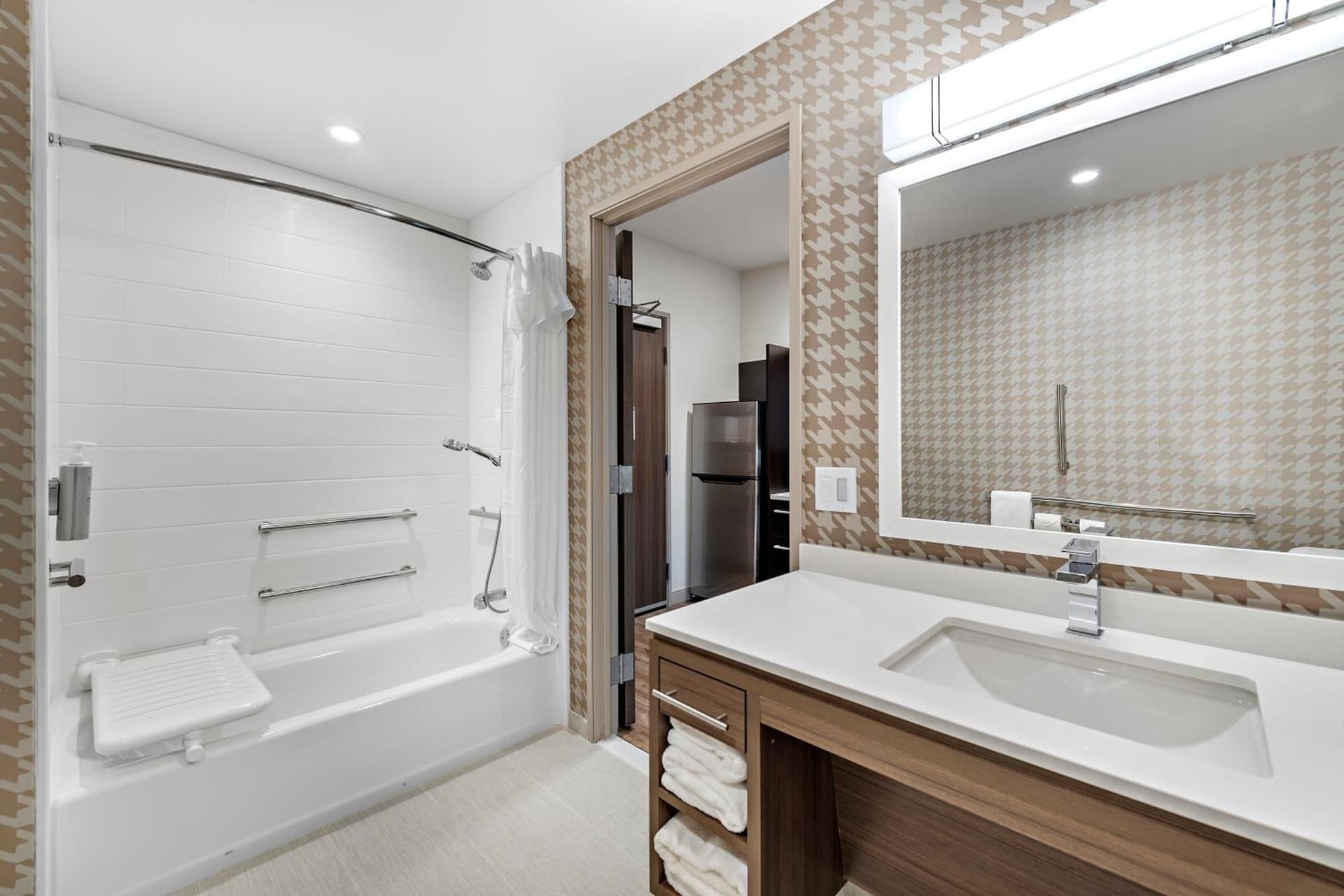 Home2 Suites By Hilton San Bernardino gallery photo in San Bernardino, CA — image 18