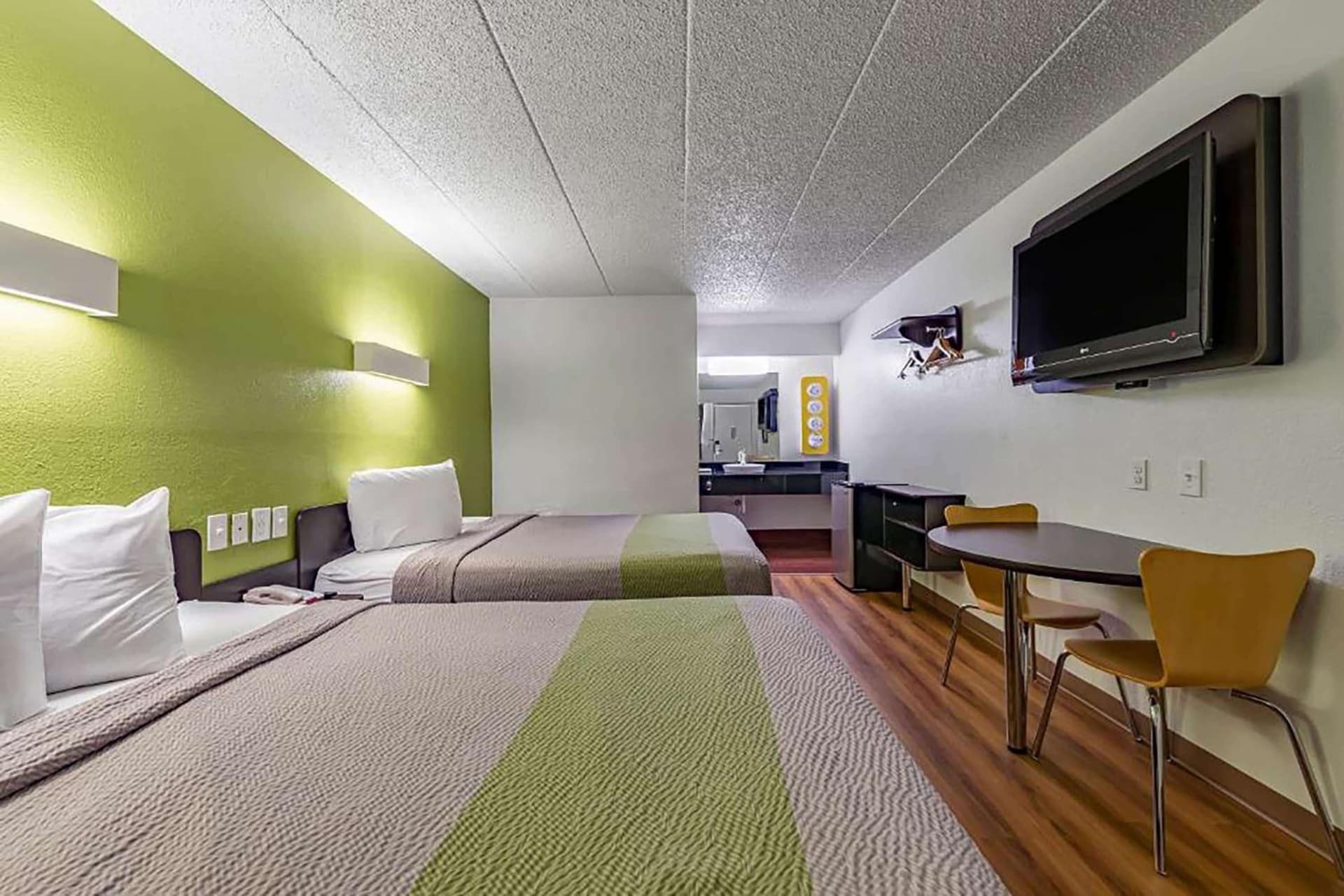 Days Inn by Wyndham Cincinnati I-71 gallery photo in Cincinnati, OH — image 11