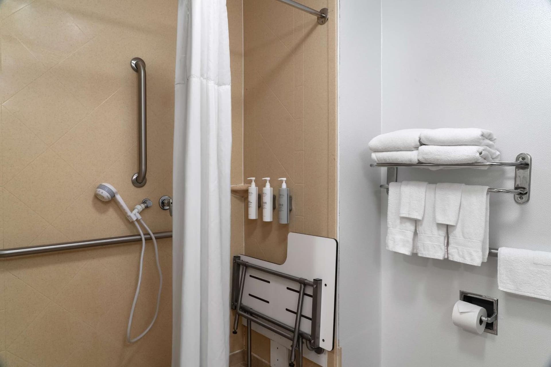 Hampton Inn South Kingstown - Newport Area gallery photo in South Kingstown, RI — image 29
