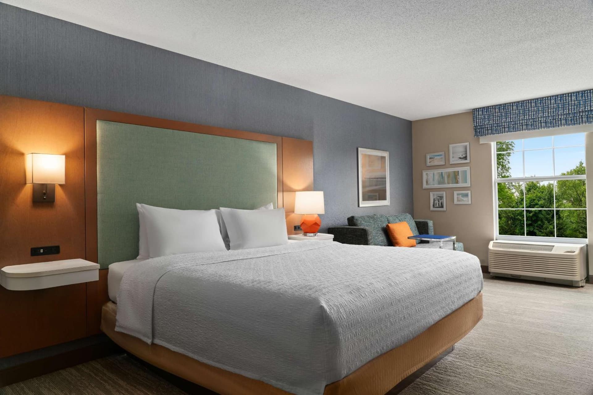Hampton Inn South Kingstown - Newport Area gallery photo in South Kingstown, RI — image 21
