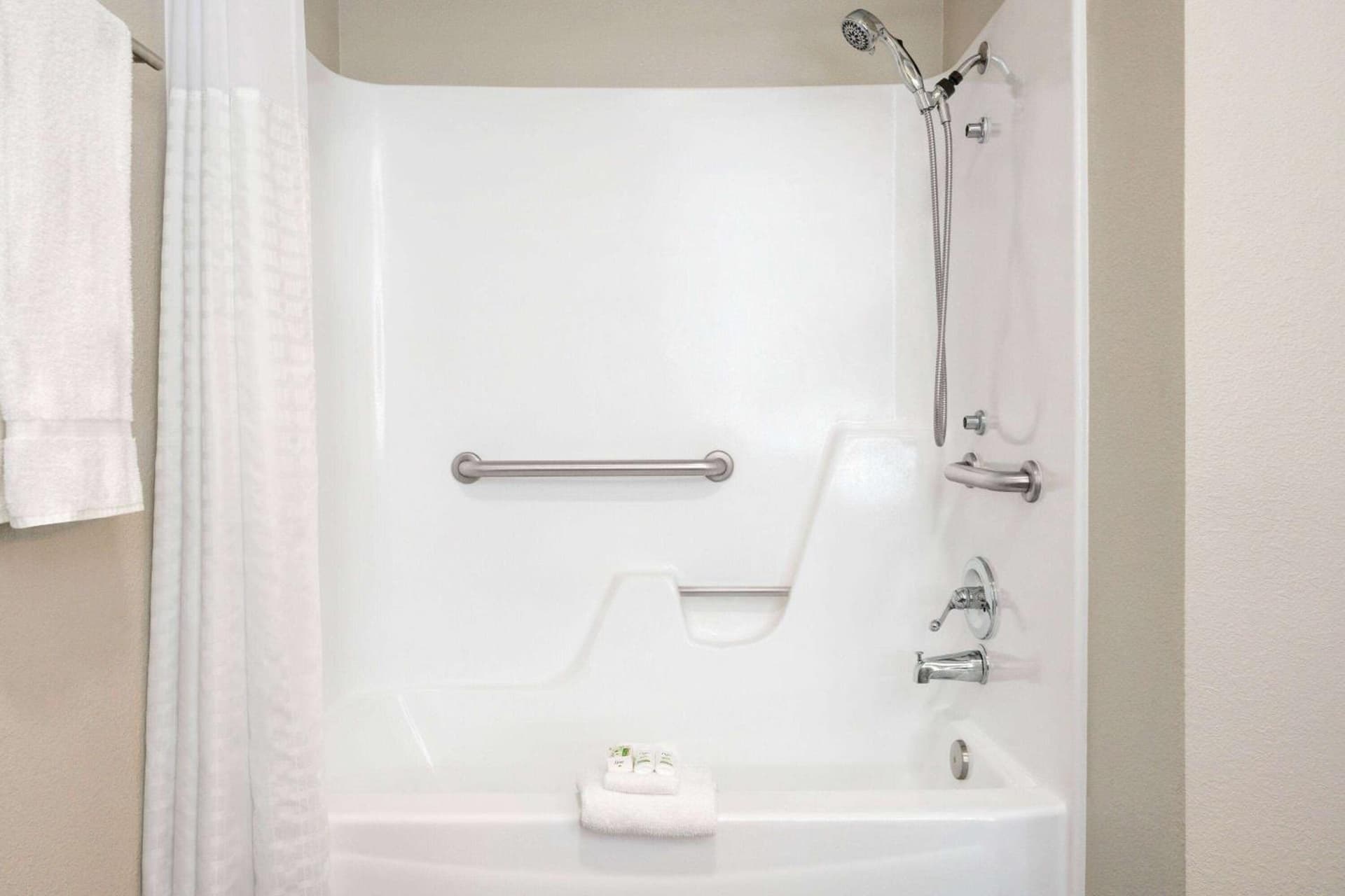 La Quinta by Wyndham Round Rock North gallery photo in Round Rock, TX — image 9