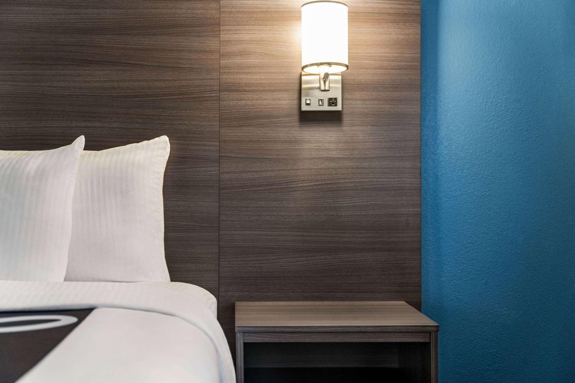 La Quinta by Wyndham Round Rock North gallery photo in Round Rock, TX — image 10