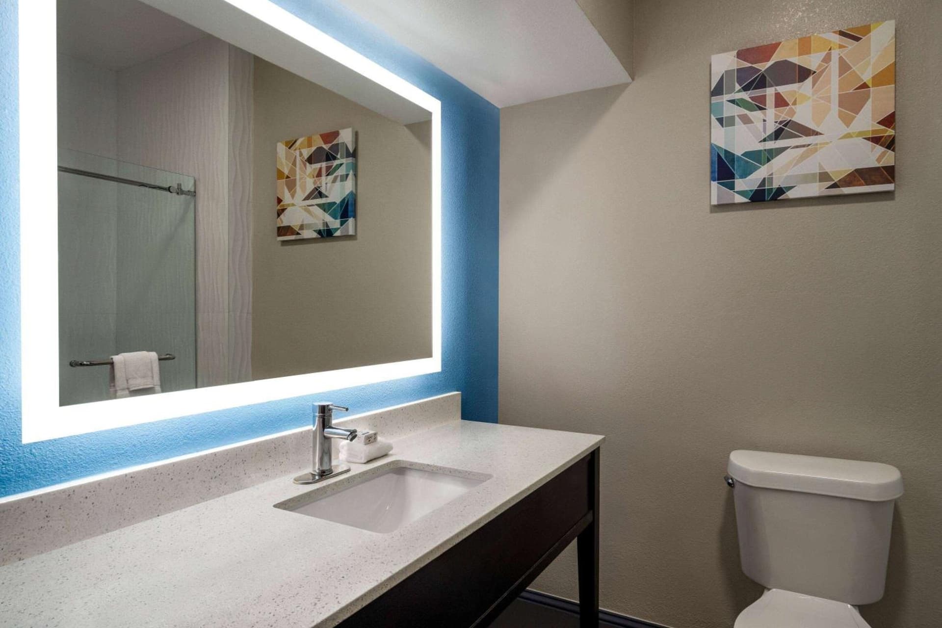 La Quinta by Wyndham Round Rock North gallery photo in Round Rock, TX — image 6