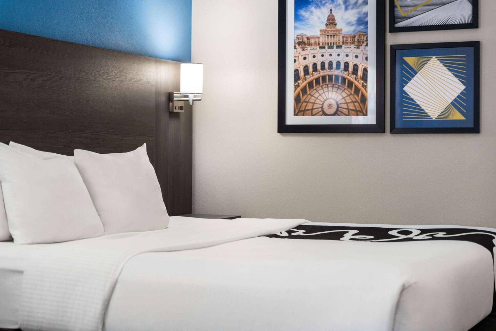 La Quinta by Wyndham Round Rock North gallery photo in Round Rock, TX — image 35