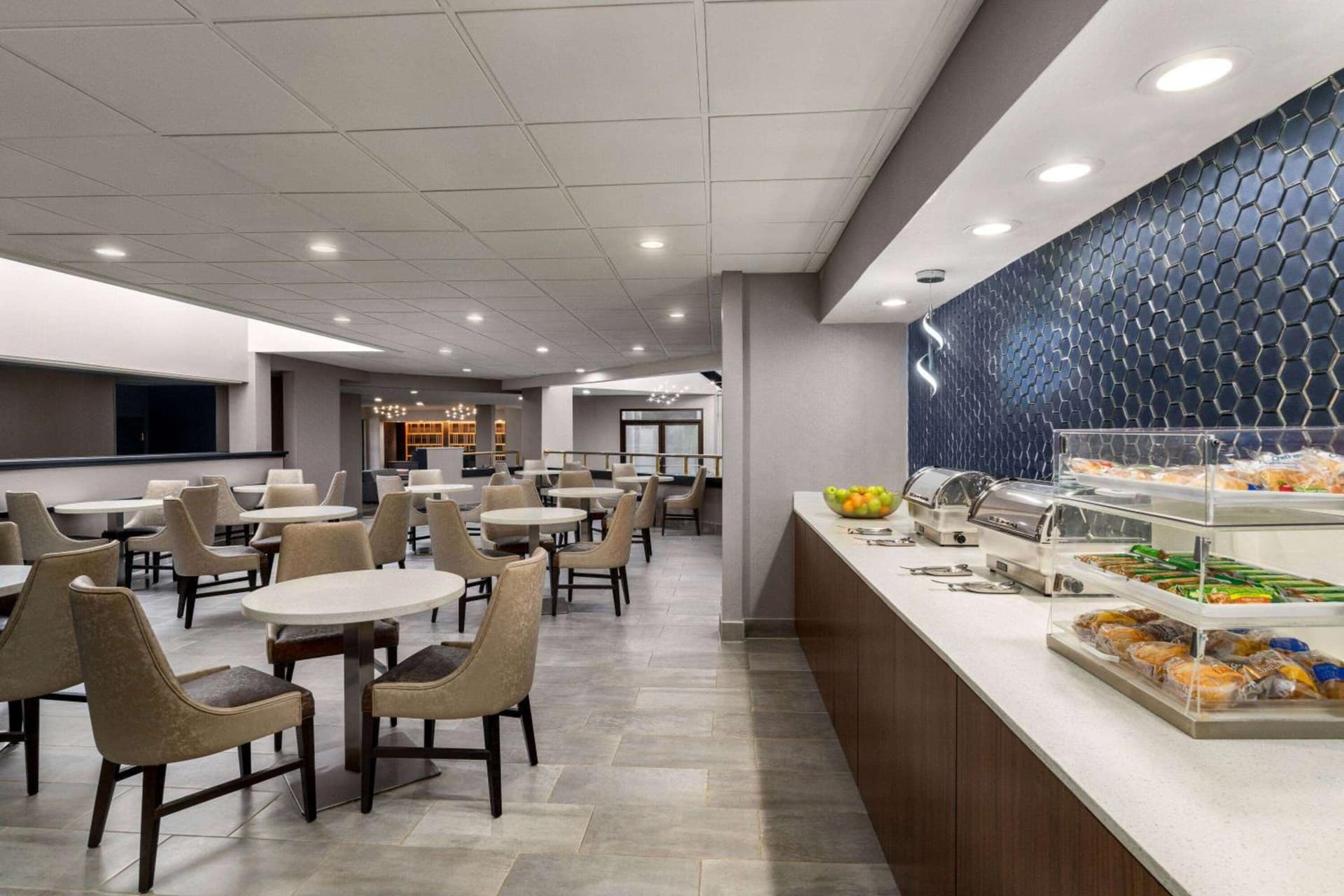La Quinta by Wyndham Round Rock North gallery photo in Round Rock, TX — image 20