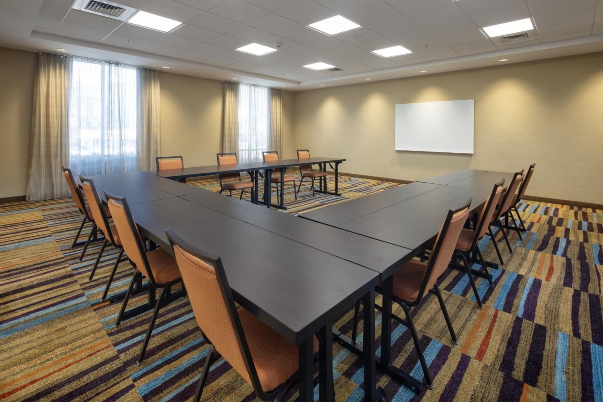 Fairfield Inn & Suites by Marriott Asheville Tunnel Road gallery photo in Asheville, NC — image 9