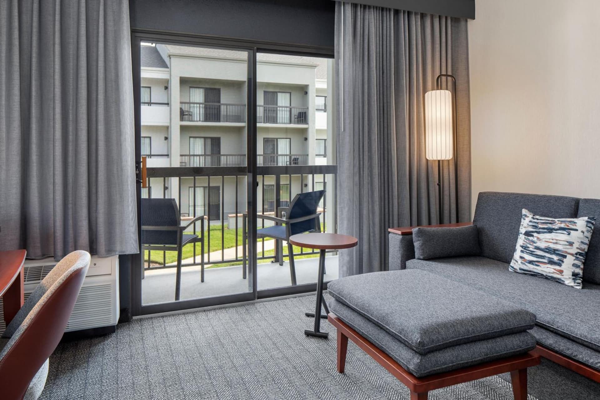 Courtyard by Marriott Chicago Waukegan / Gurnee gallery photo in Waukegan, IL — image 28