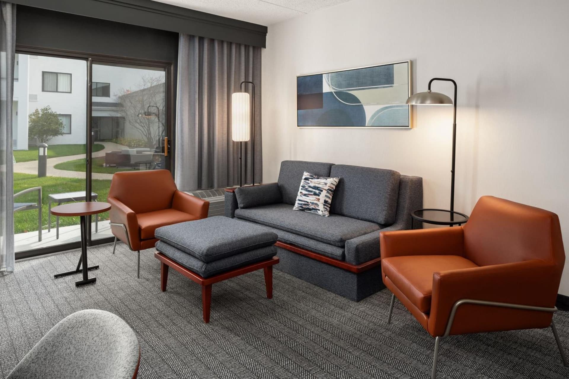 Courtyard by Marriott Chicago Waukegan / Gurnee gallery photo in Waukegan, IL — image 8