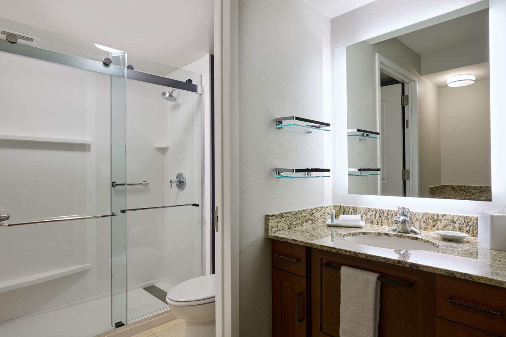 Residence Inn Arlington Capital View gallery photo in Arlington, VA — image 7