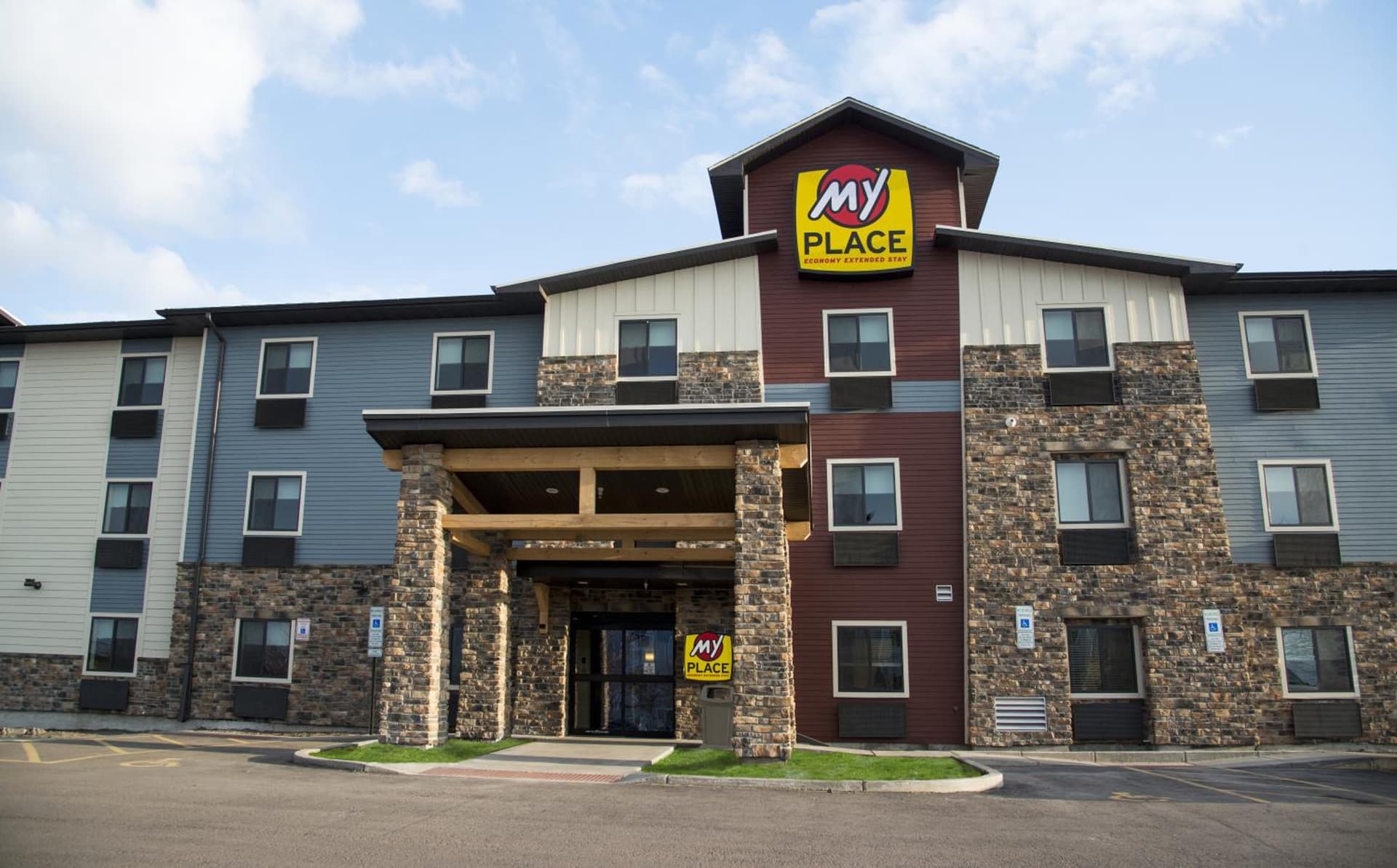My Place Hotel-Pittsburgh North/Monaca, PA featured exterior or lobby in Monaca, PA — similar hotel