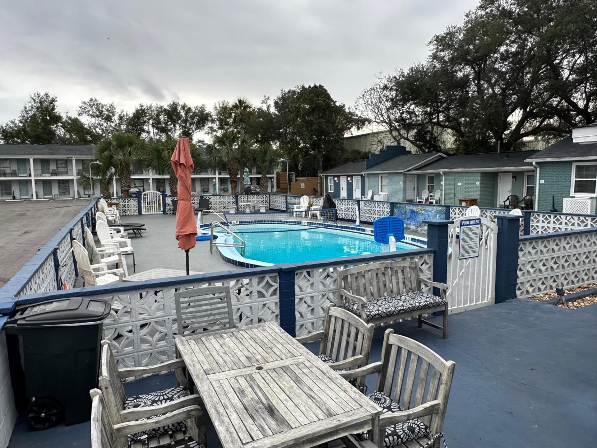 Gulf Coast Inn interior in Gulf Breeze, FL — gallery photo 2