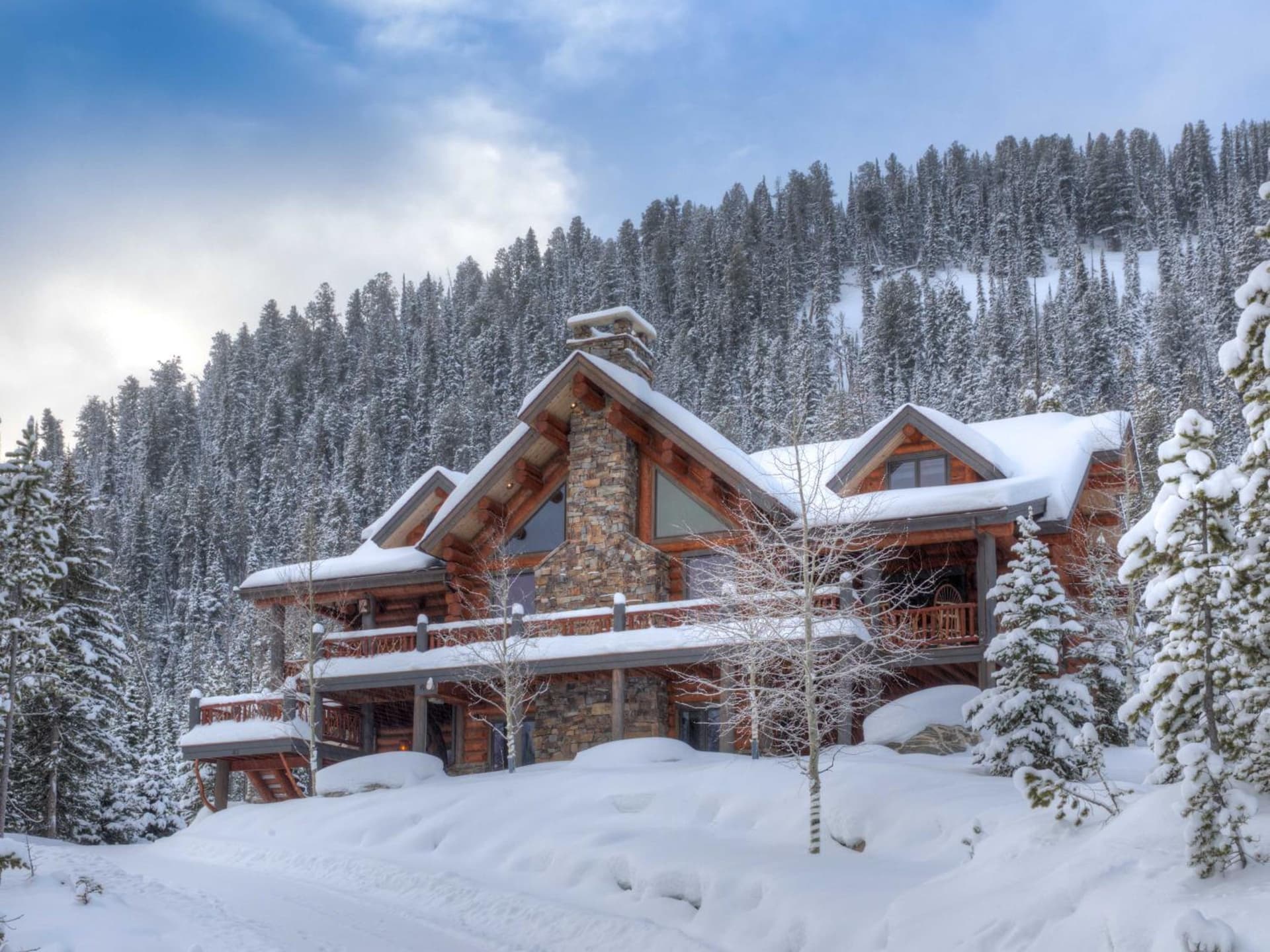 MV Souvenirs Lodge featured exterior or lobby in Big Sky, MT — similar hotel