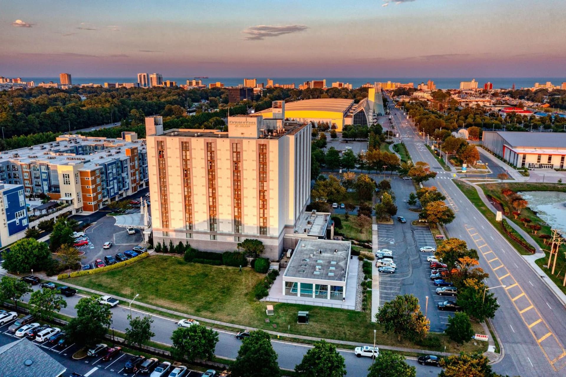 DoubleTree by Hilton Virginia Beach gallery photo in Virginia Beach, VA — image 26