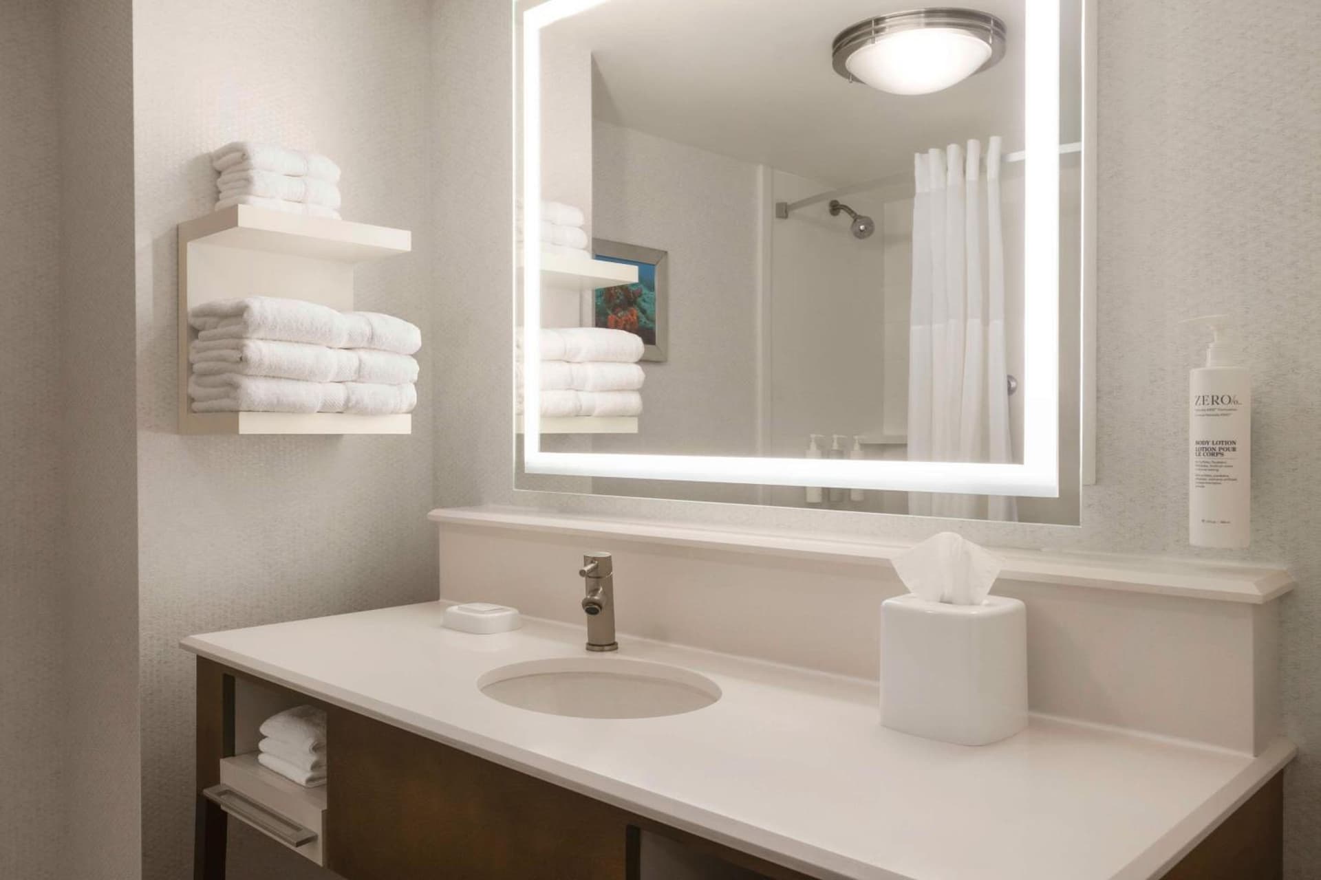 Hampton Inn Pembroke Pines gallery photo in Pembroke Pines, FL — image 26