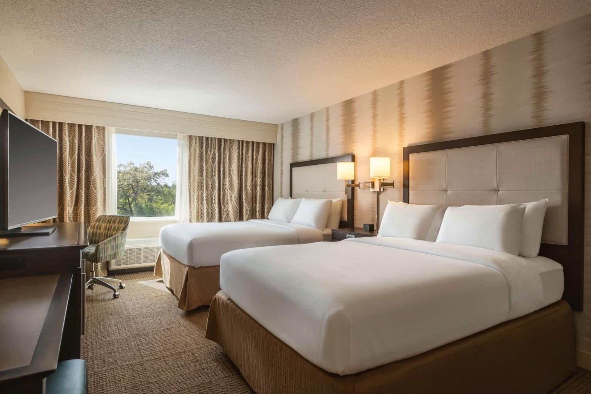 Hampton Inn Pembroke Pines gallery photo in Pembroke Pines, FL — image 27