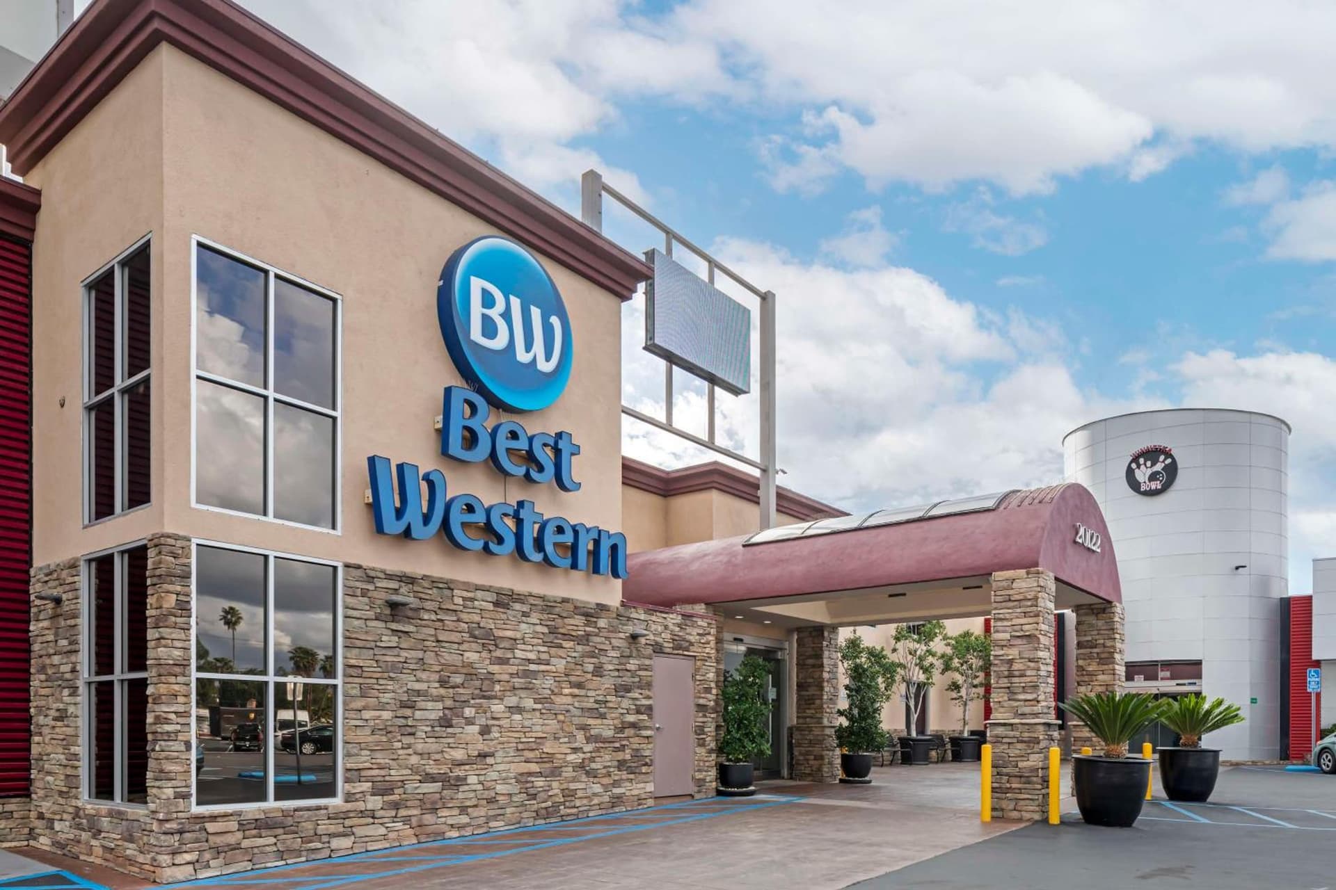 Best Western Canoga Park Motor Inn gallery photo in Canoga Park, CA — image 33