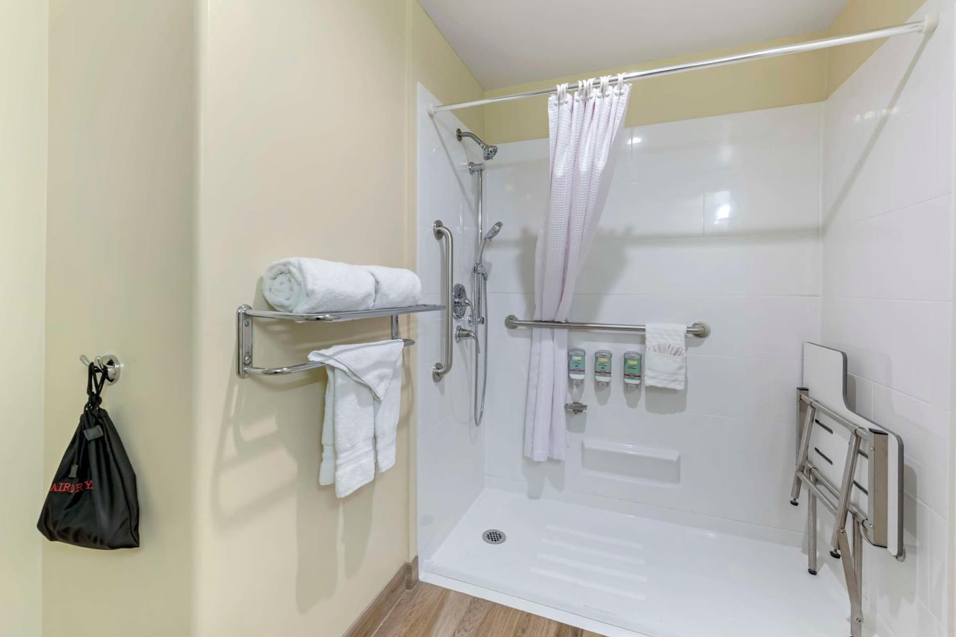 Best Western Canoga Park Motor Inn gallery photo in Canoga Park, CA — image 17
