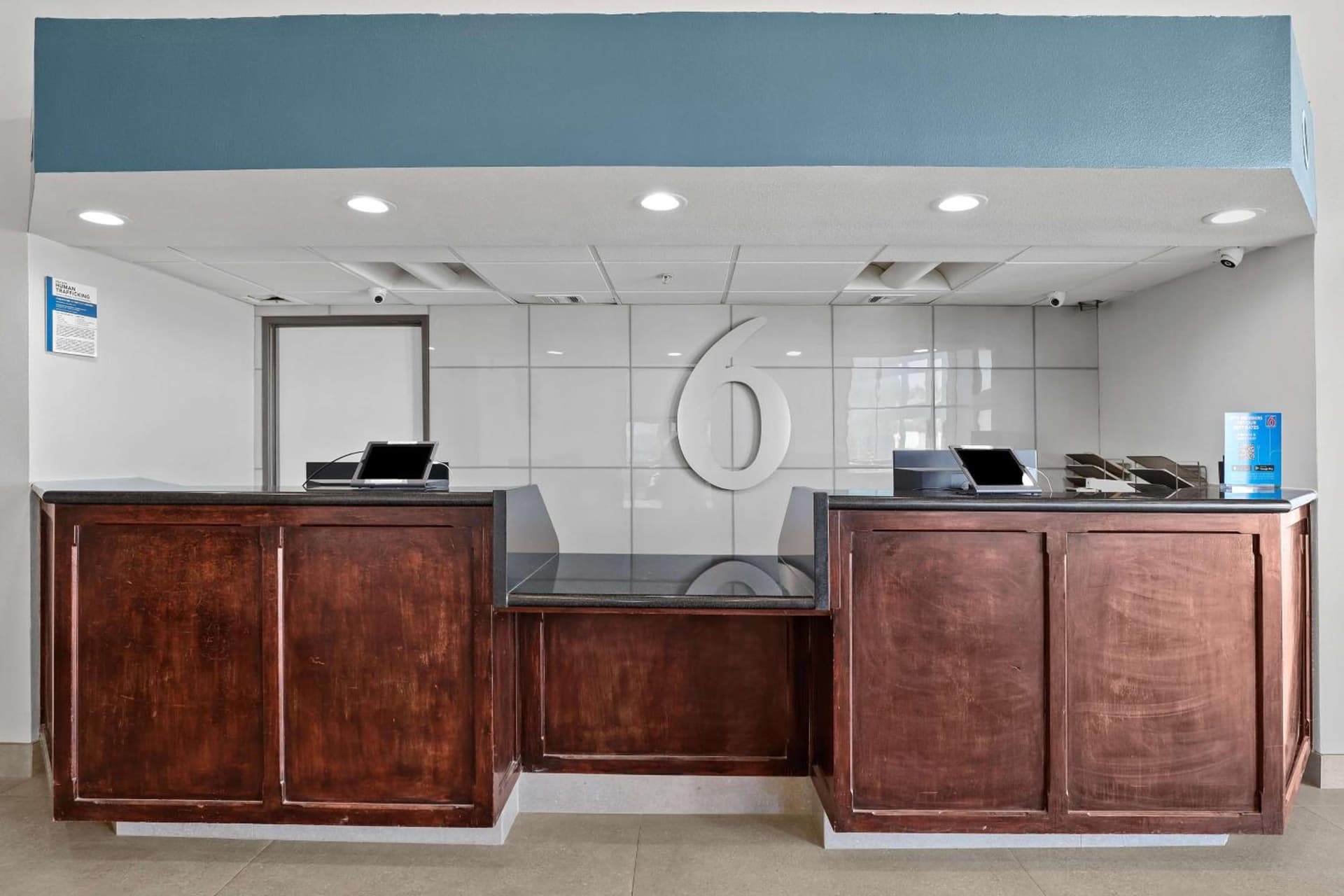 Studio 6 Suites Perris, CA interior in Perris, CA — gallery photo 2