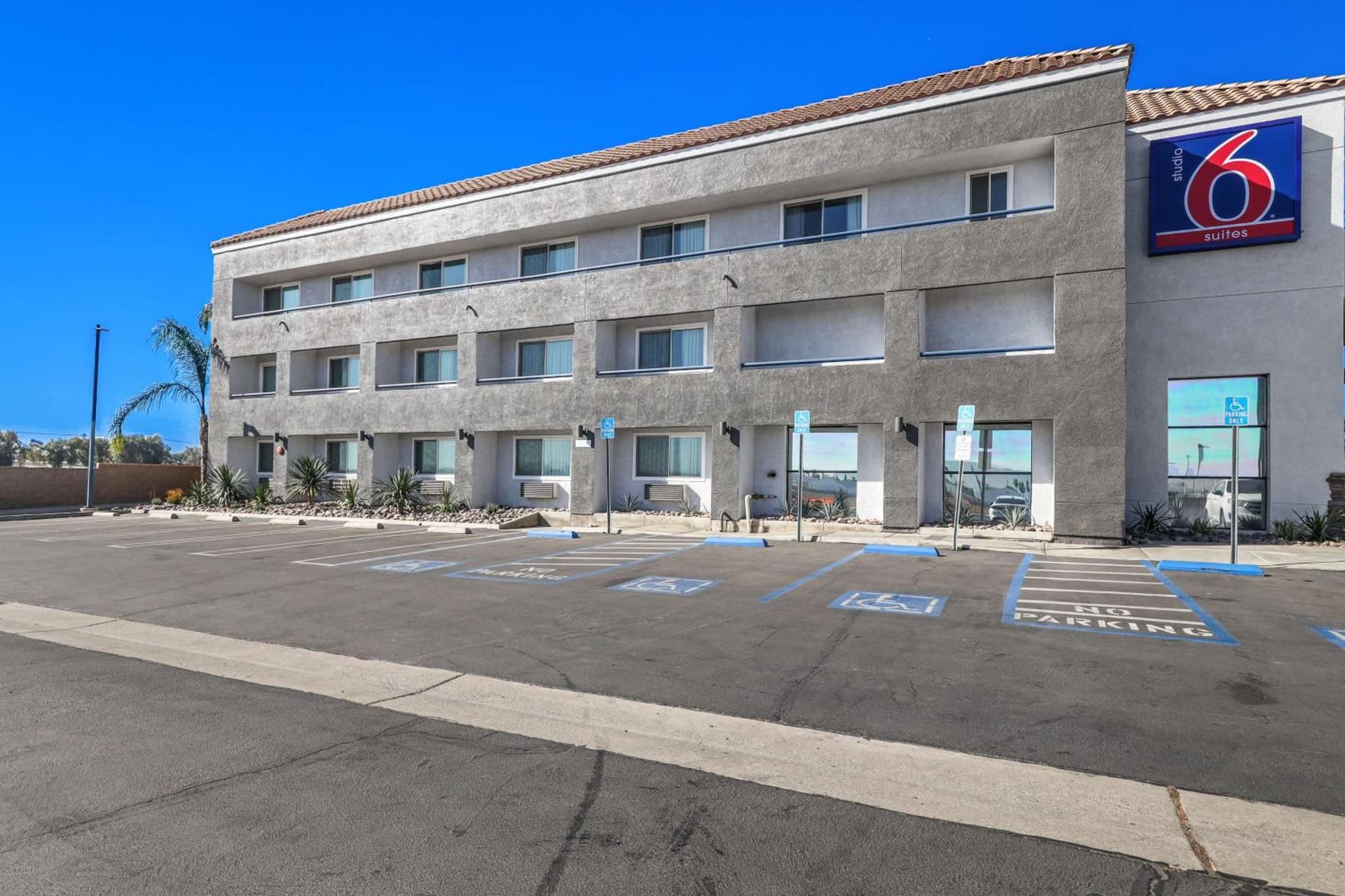 Studio 6 Suites Perris, CA property views in Perris, CA — gallery photo 3