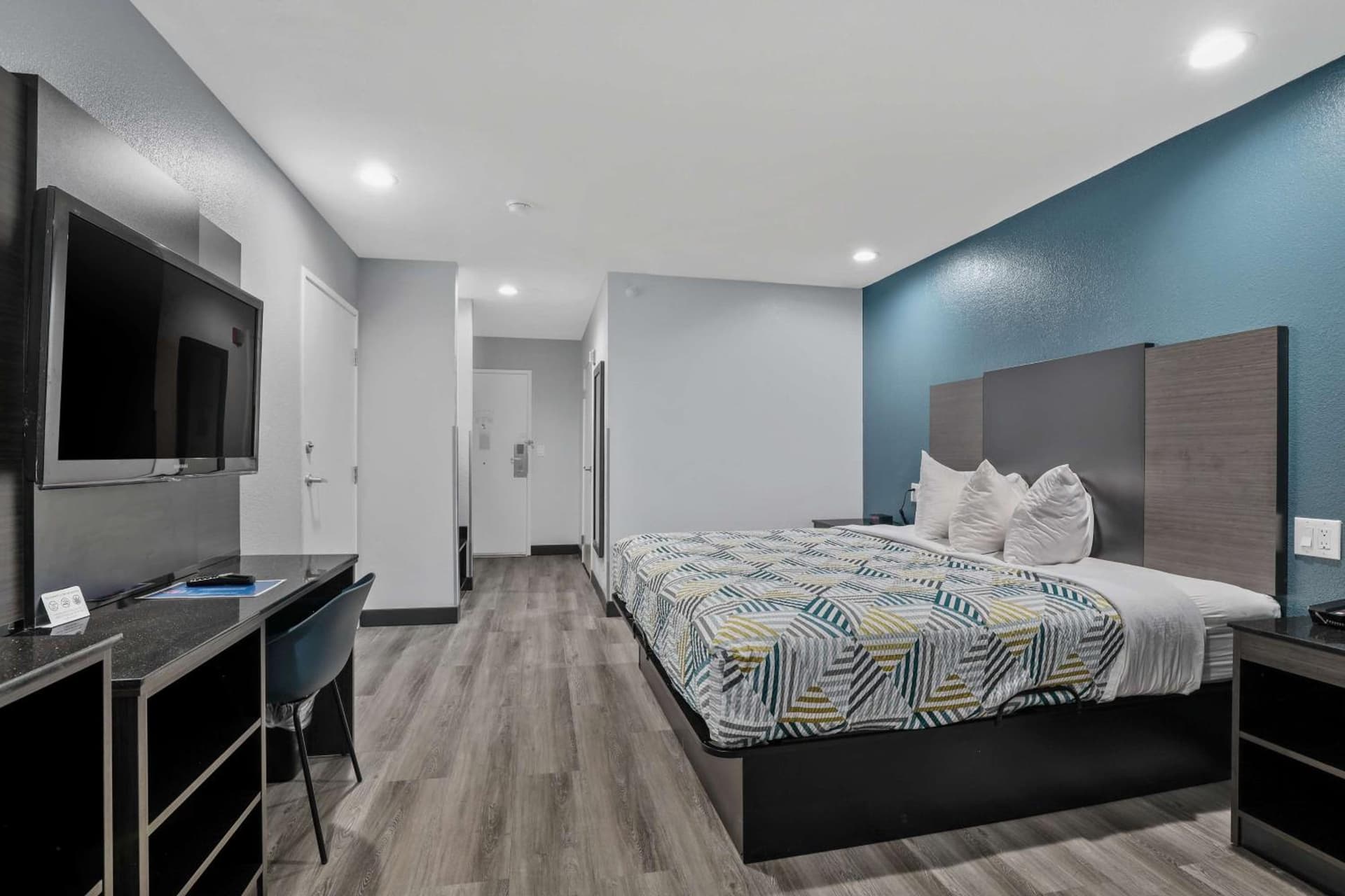Studio 6 Suites Perris, CA gallery photo in Perris, CA — image 32