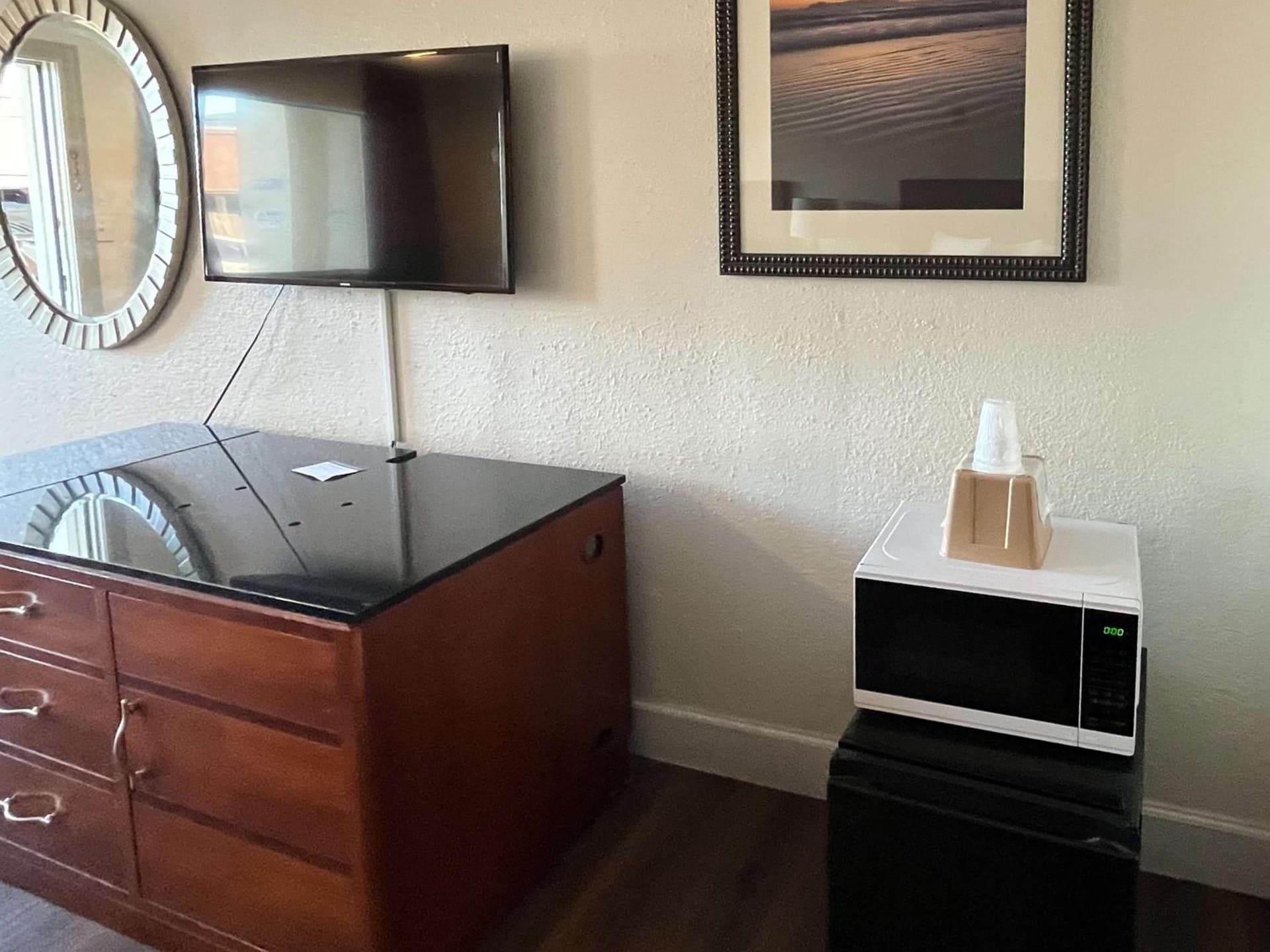 Motel 6 Classic Galveston, TX Beach-Seawall gallery photo in Galveston, TX — image 26