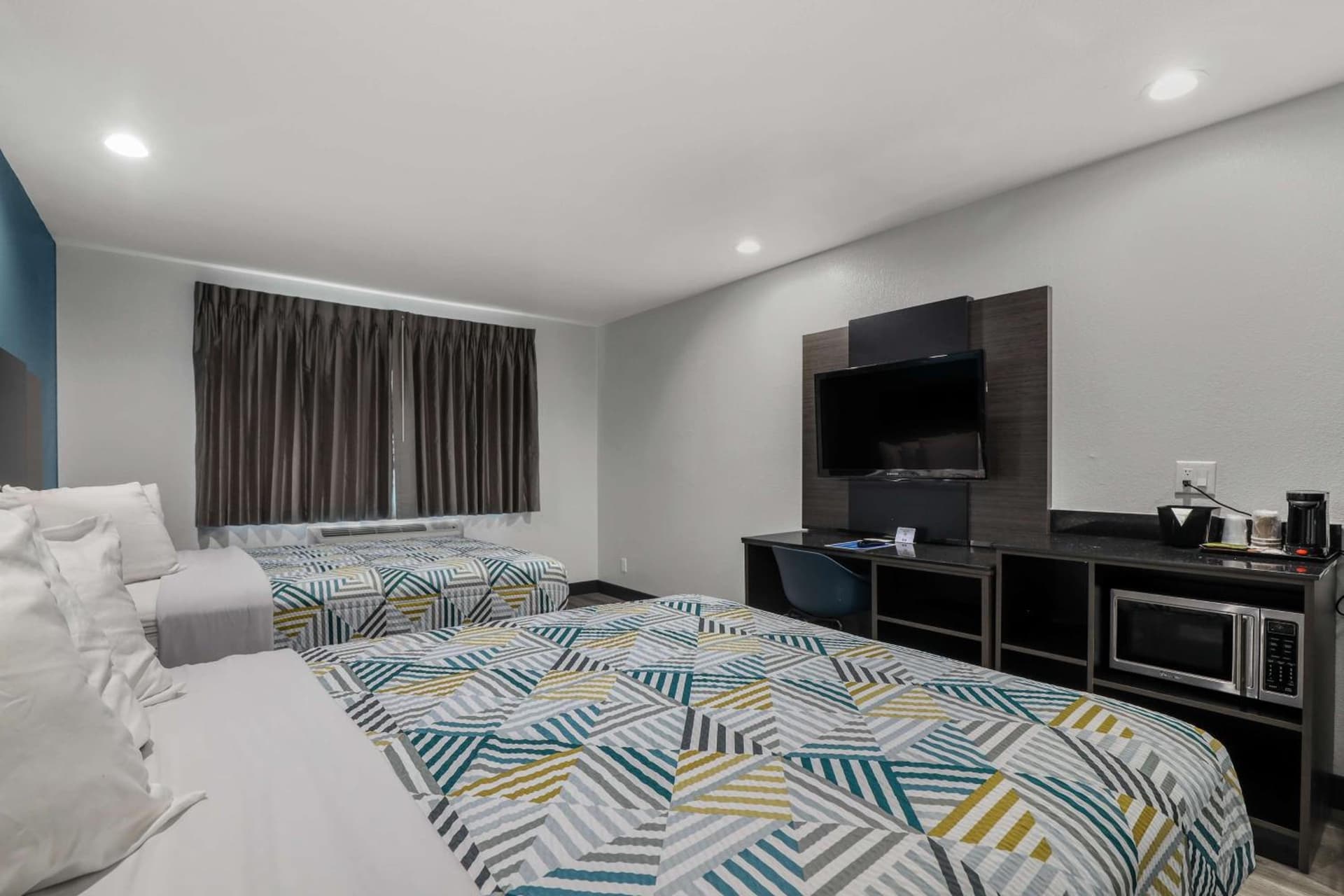 Studio 6 Suites Perris, CA gallery photo in Perris, CA — image 34