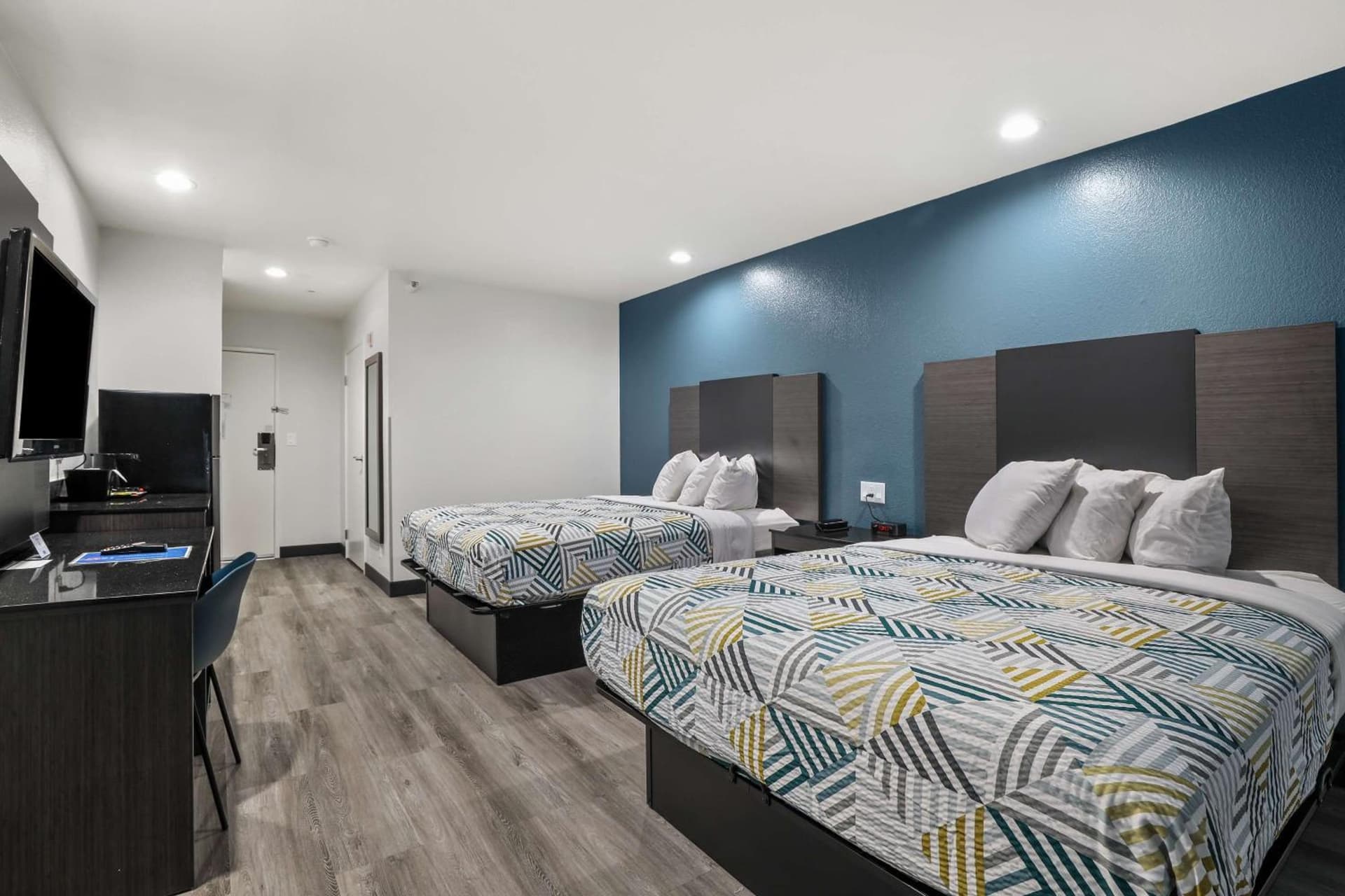 Studio 6 Suites Perris, CA gallery photo in Perris, CA — image 43