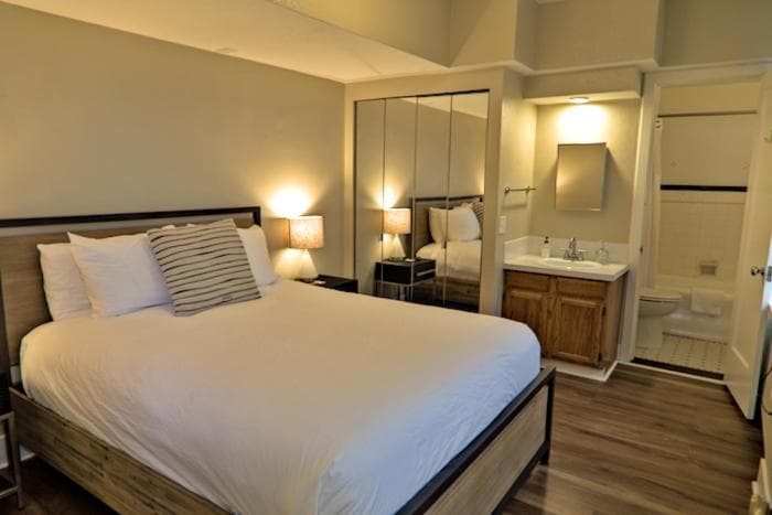 Hotel Leo gallery photo in Bellingham, WA — image 10