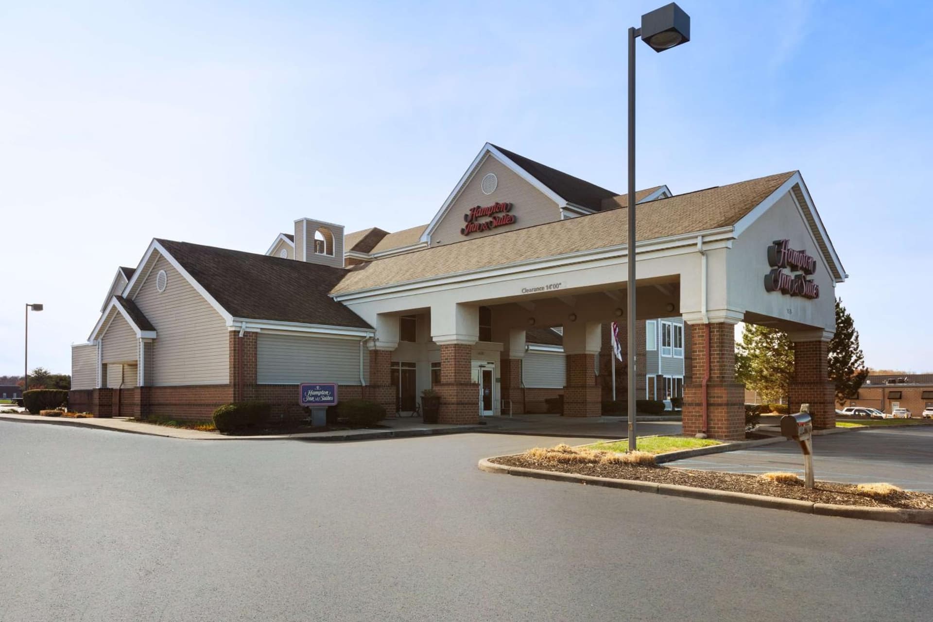 Hampton Inn & Suites Scottsburg featured exterior or lobby in Scottsburg, IN — similar hotel