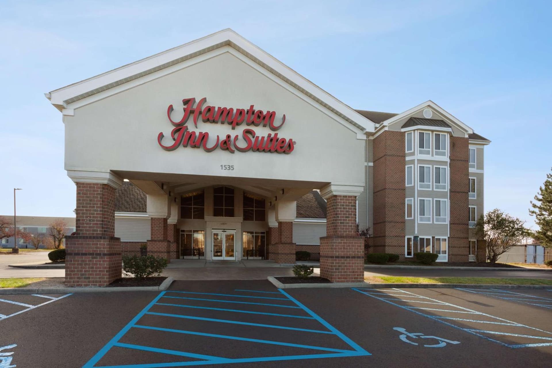 Hampton Inn & Suites Scottsburg interior in Scottsburg, IN — gallery photo 2