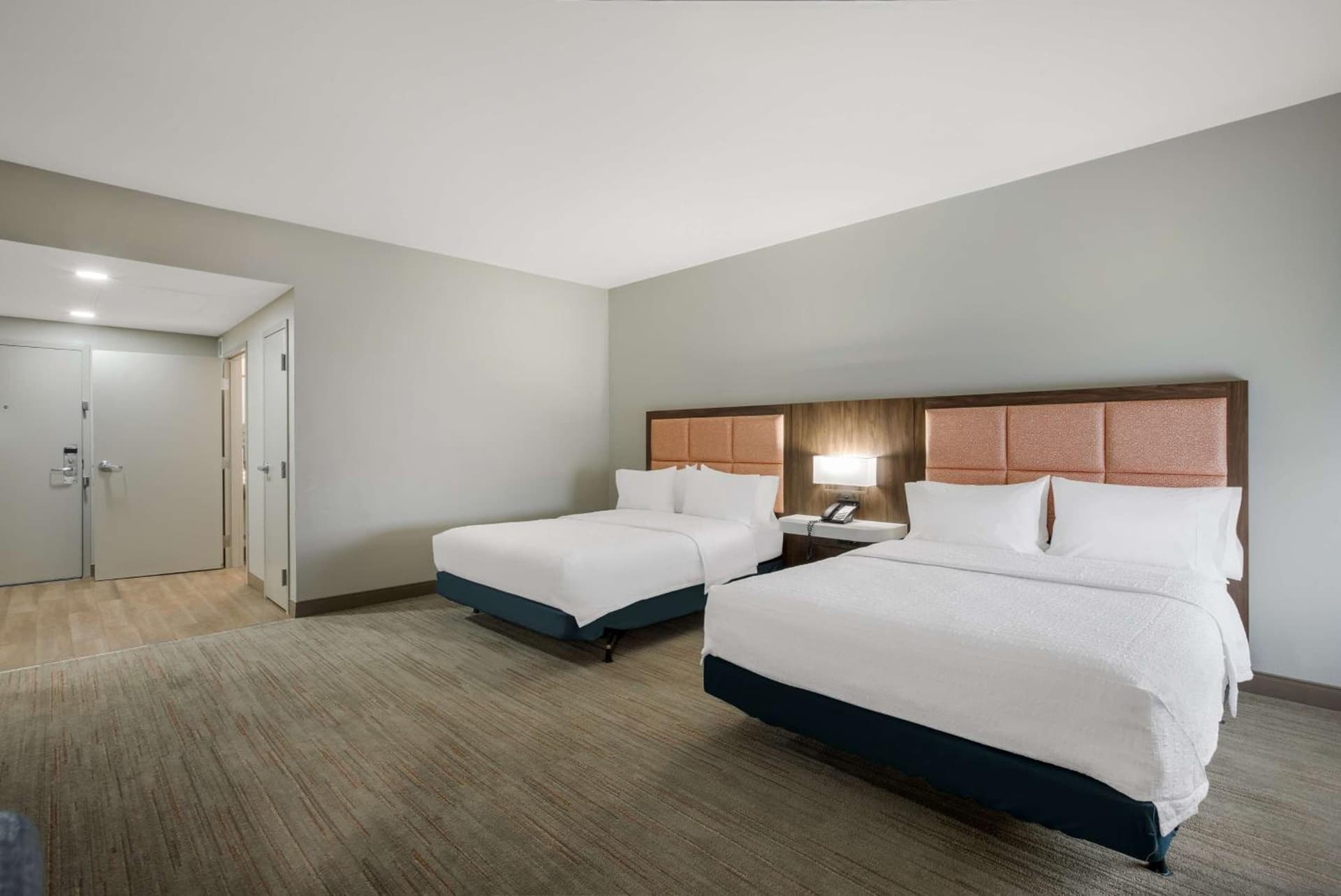 Hampton Inn Linden gallery photo in Linden, NJ — image 25